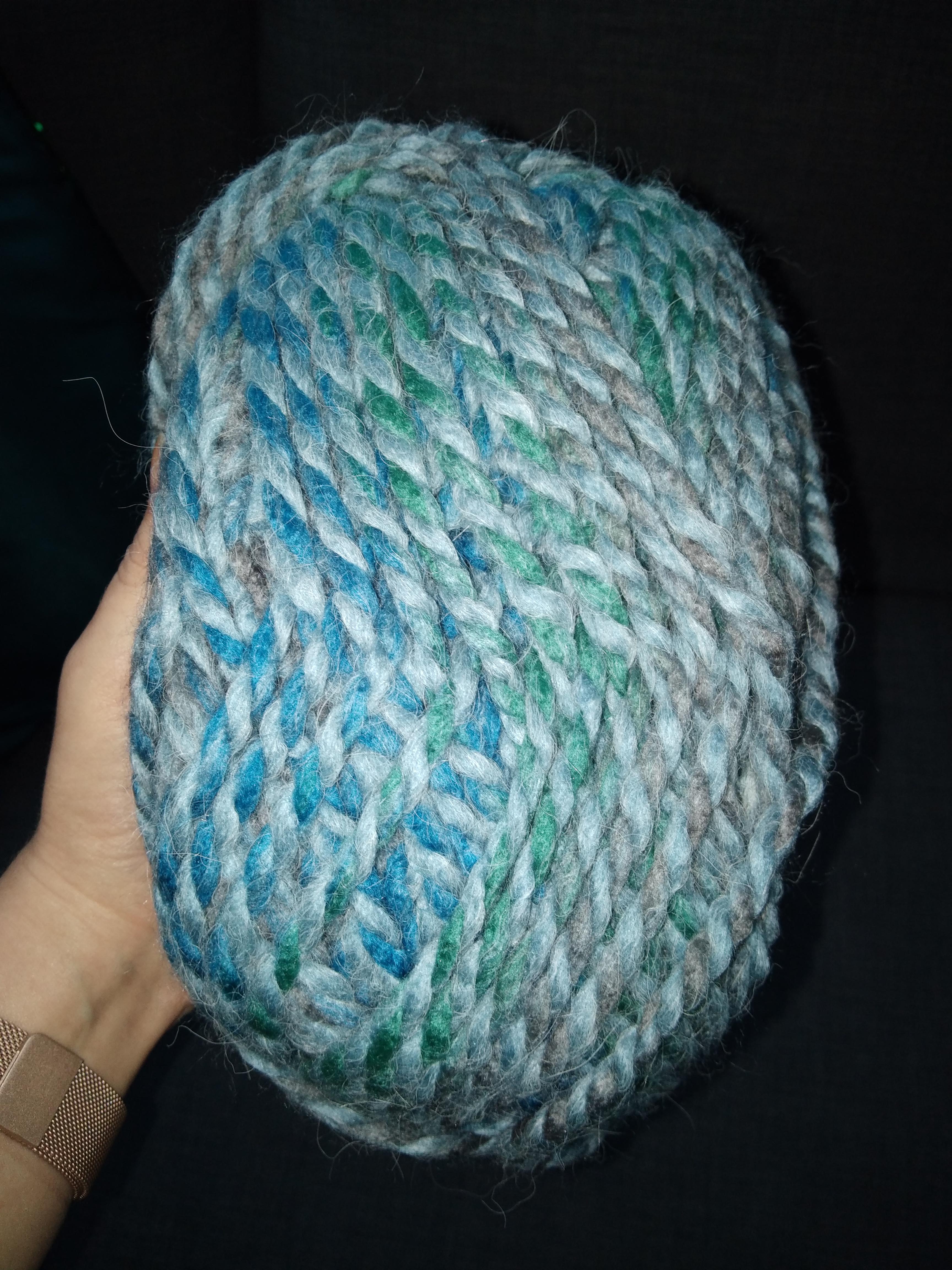 What is your favourite stitch for bulky yarn? I got this beautiful soft