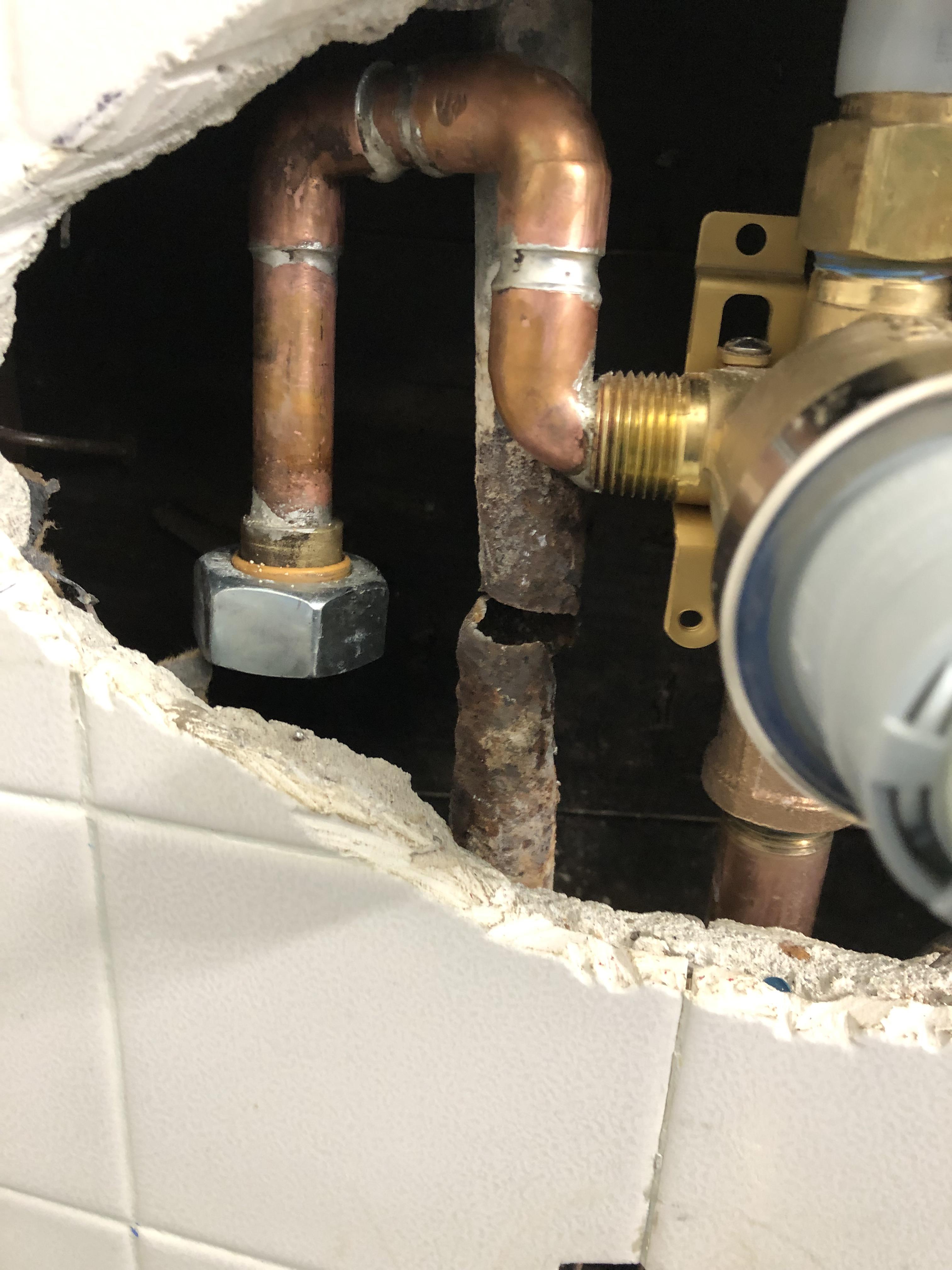 Rotted galvanized pipe from a shower valve replacement today 😐 r/Plumbing