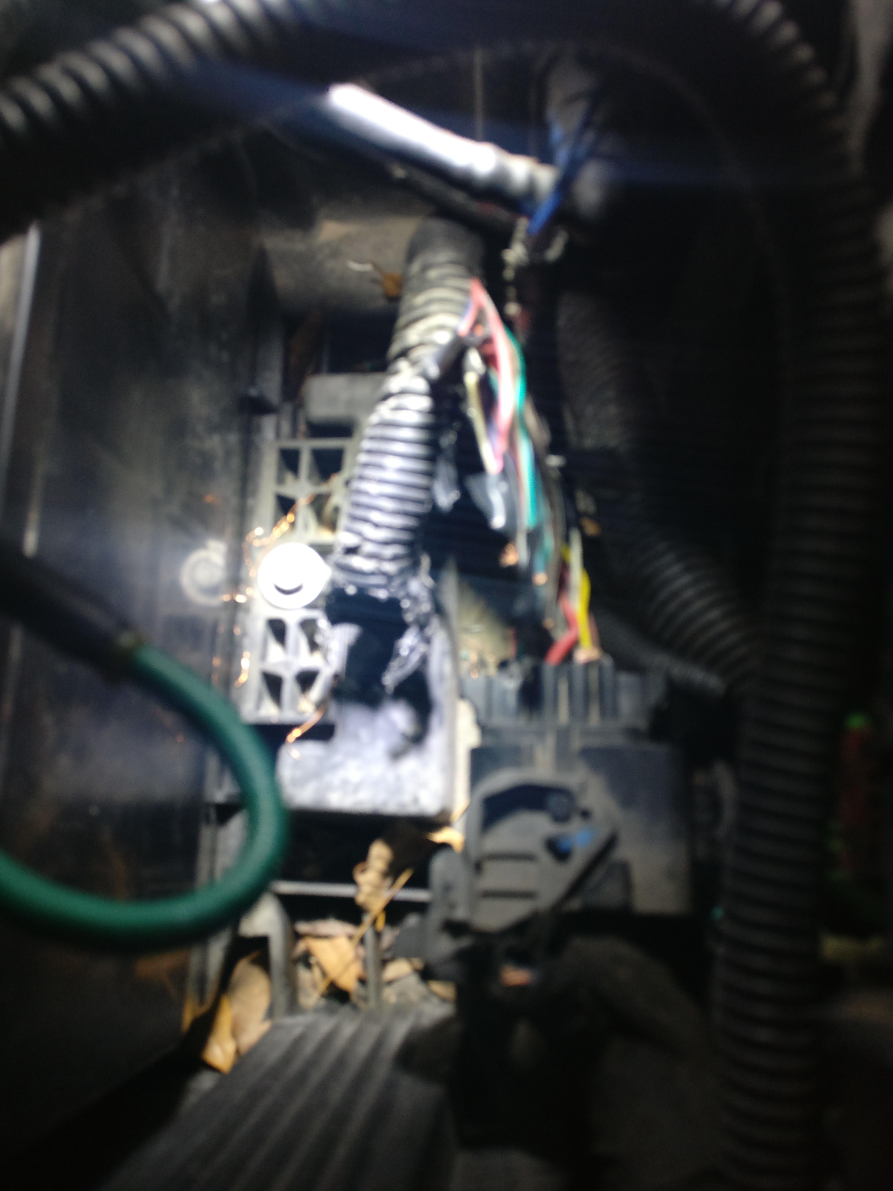 2008 Jeep Wrangler JK X, Any idea on what this harness is between the