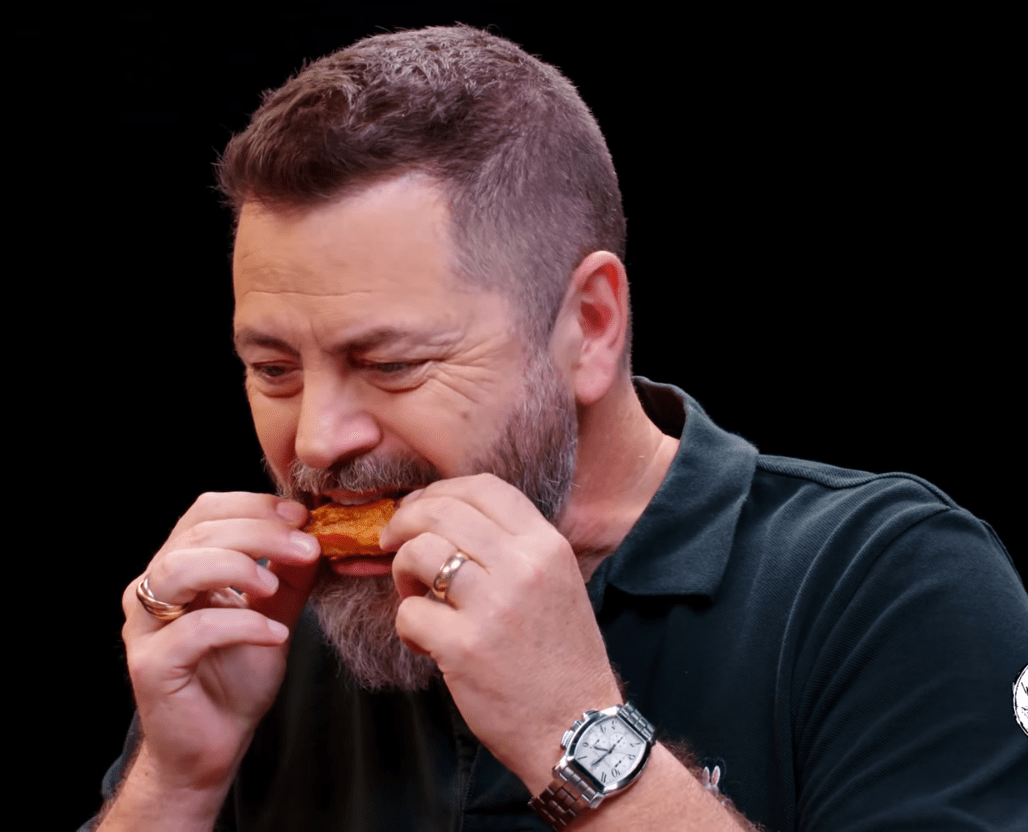 [IDENTIFY] Nick Offerman's watch on the latest Hot Ones episode r/Watches