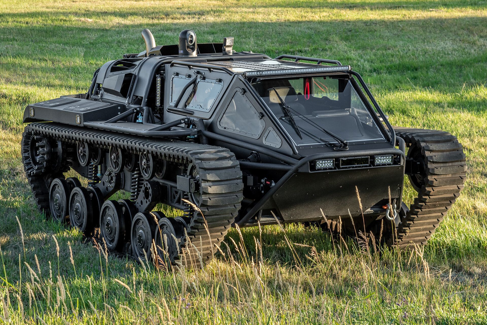 2020 Howe & Howe Ripsaw EV3F4 Personal Recreational Tank r/WeirdWheels