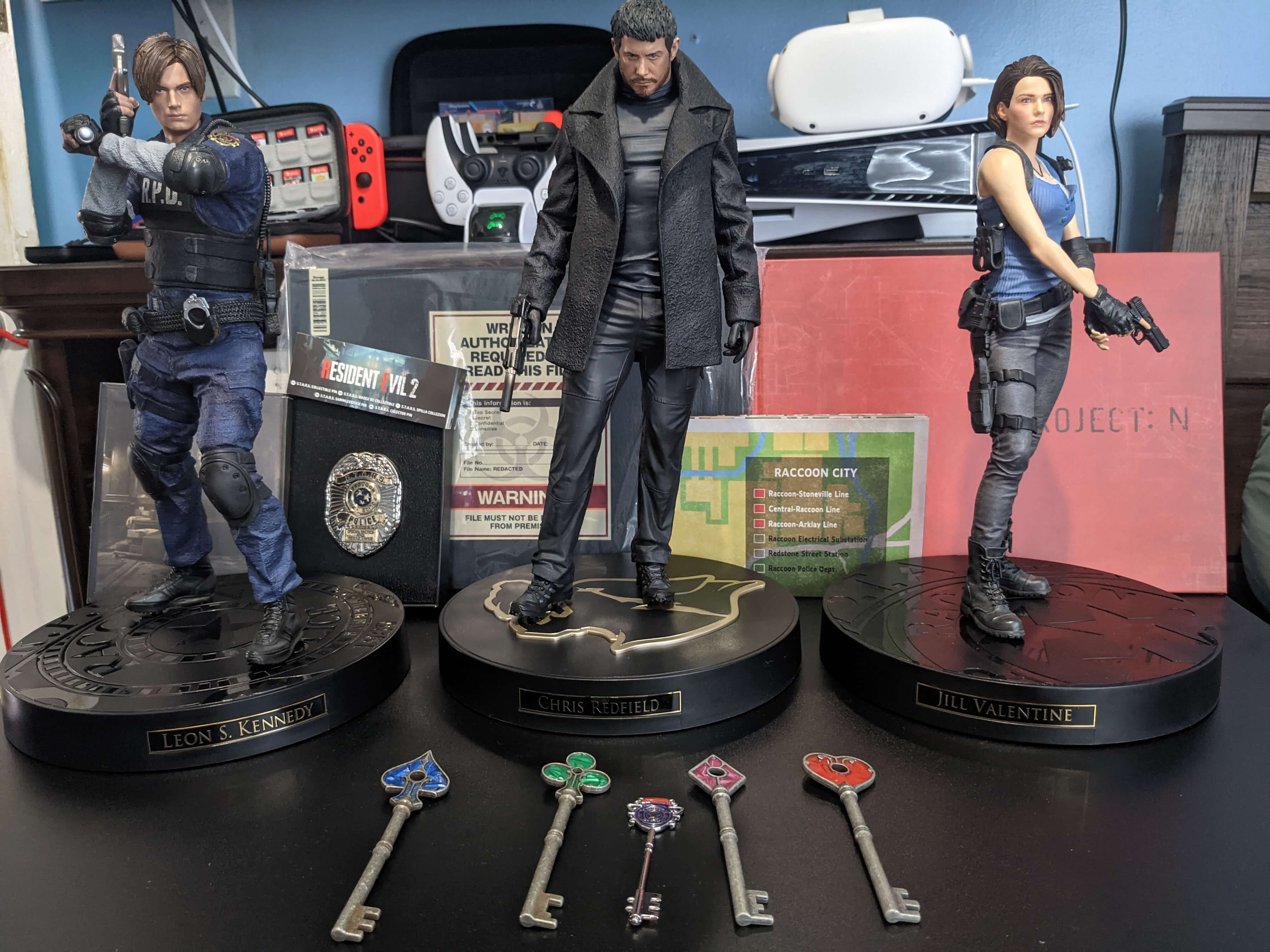 Finally got all three statues after missing out on them! Jill is my