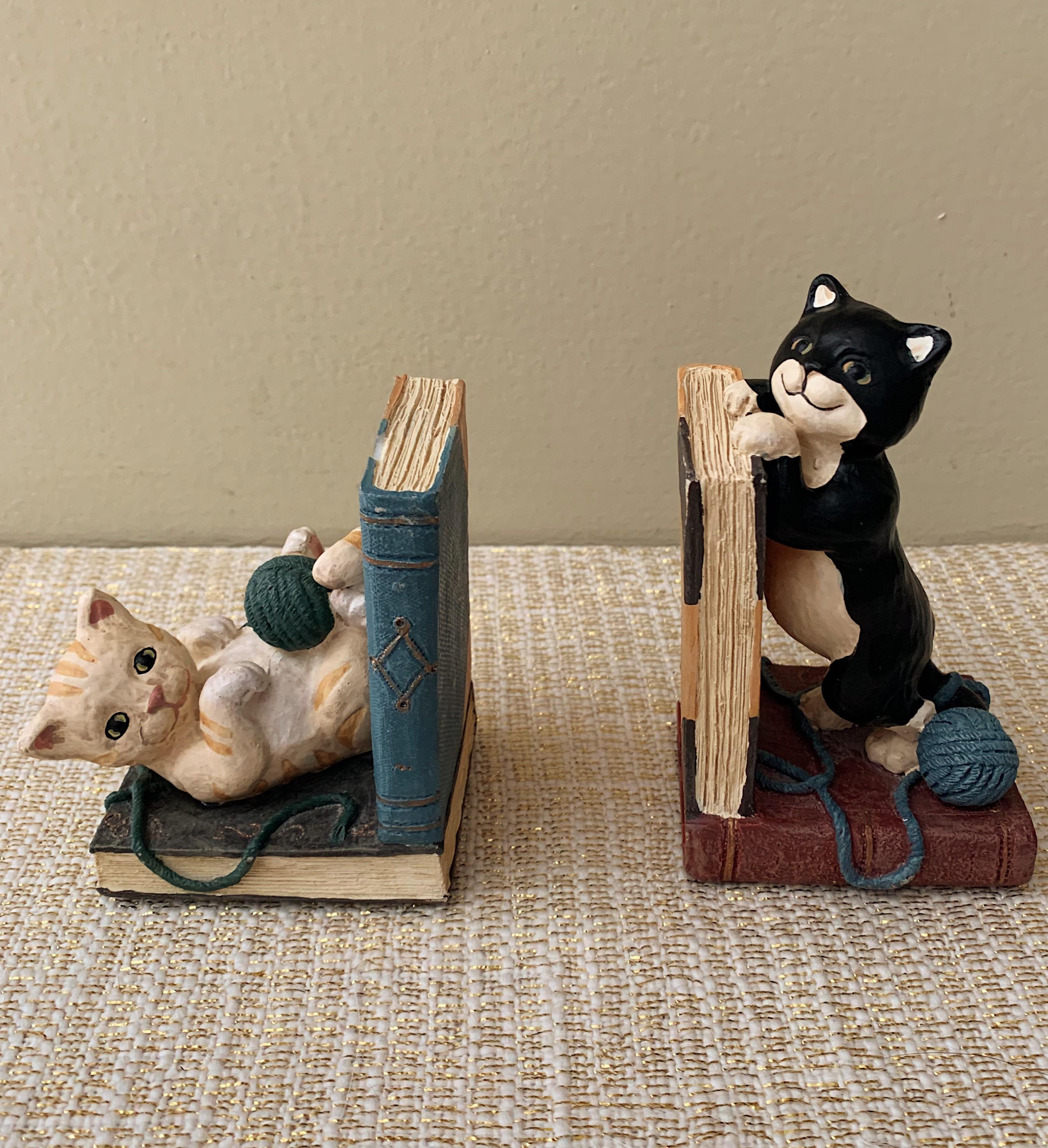 The cutest bookends for a few bucks. r/ThriftStoreHauls