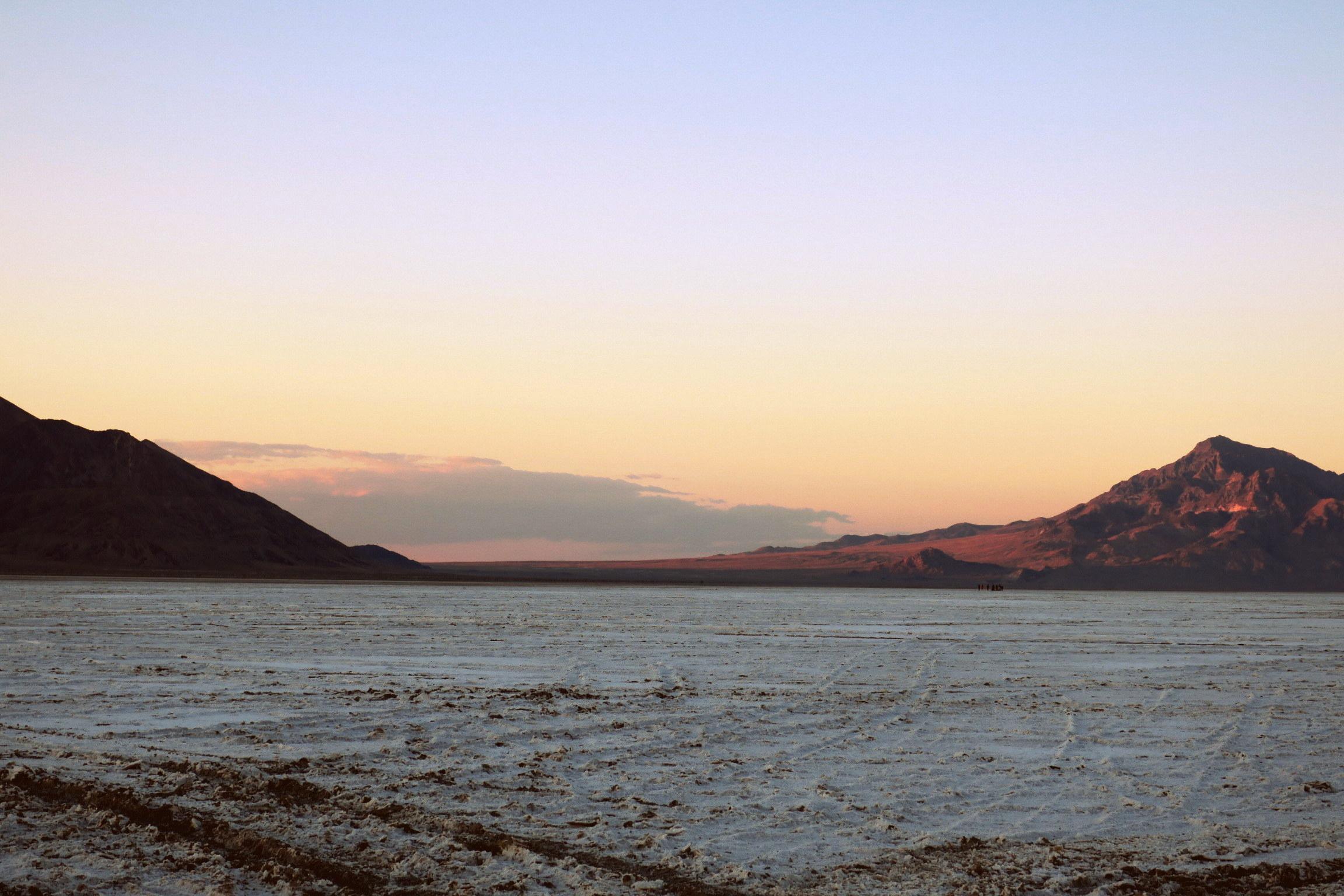 Bonneville Salt Flats, UT r/travel