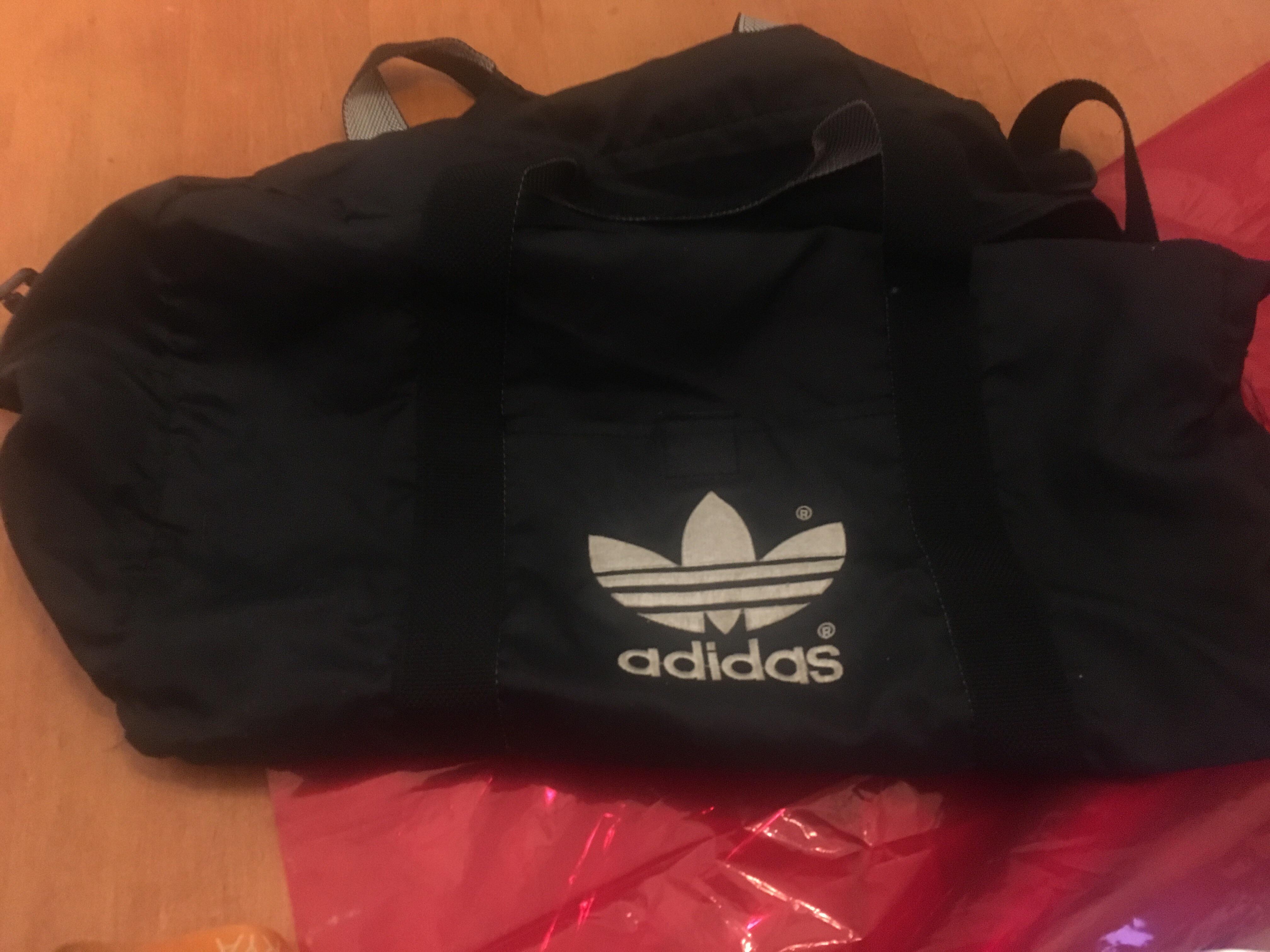 What year is this nylon adidas bag? r/VintageSportswear