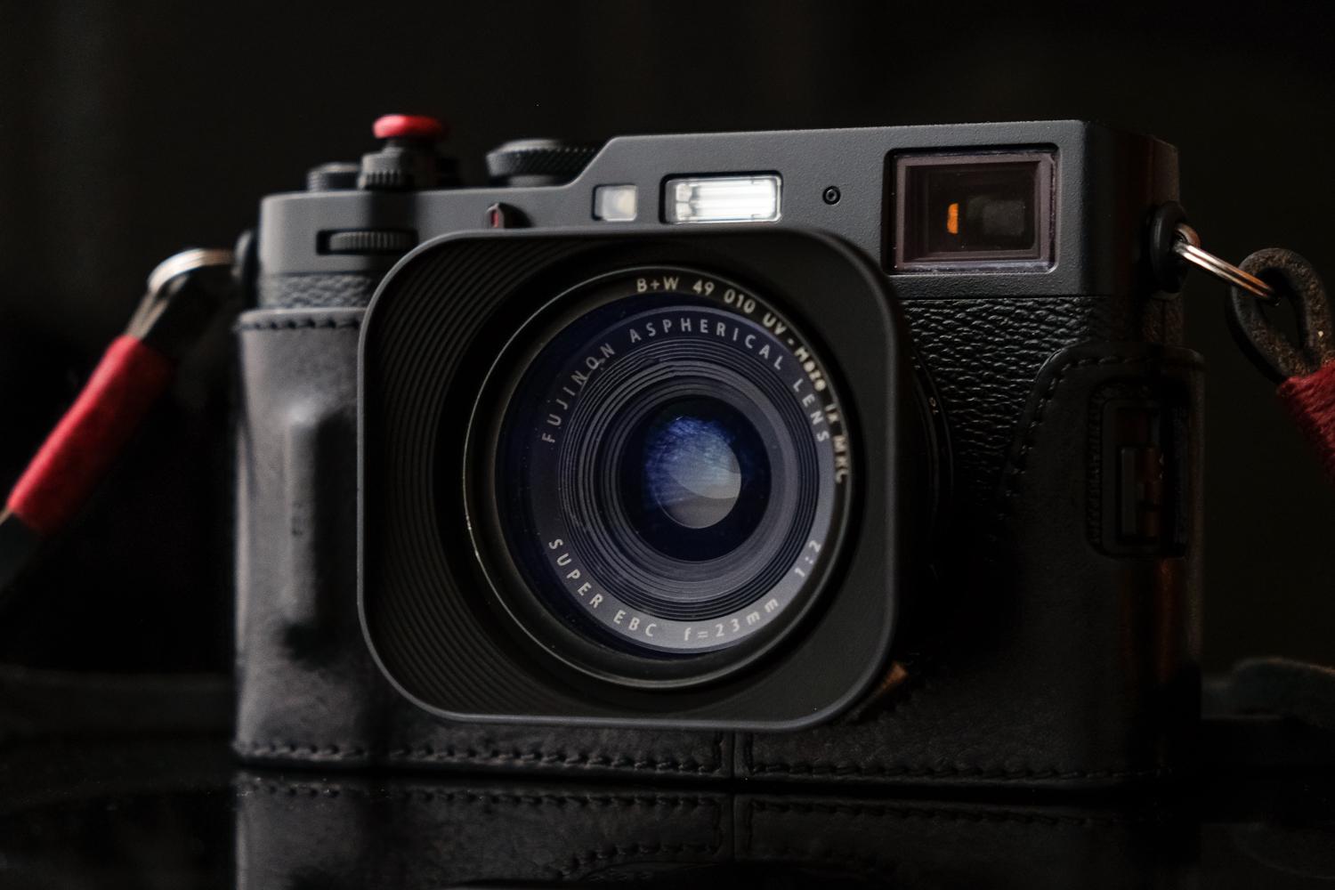 Fuji X100F with JJC square lens hood r/fujix