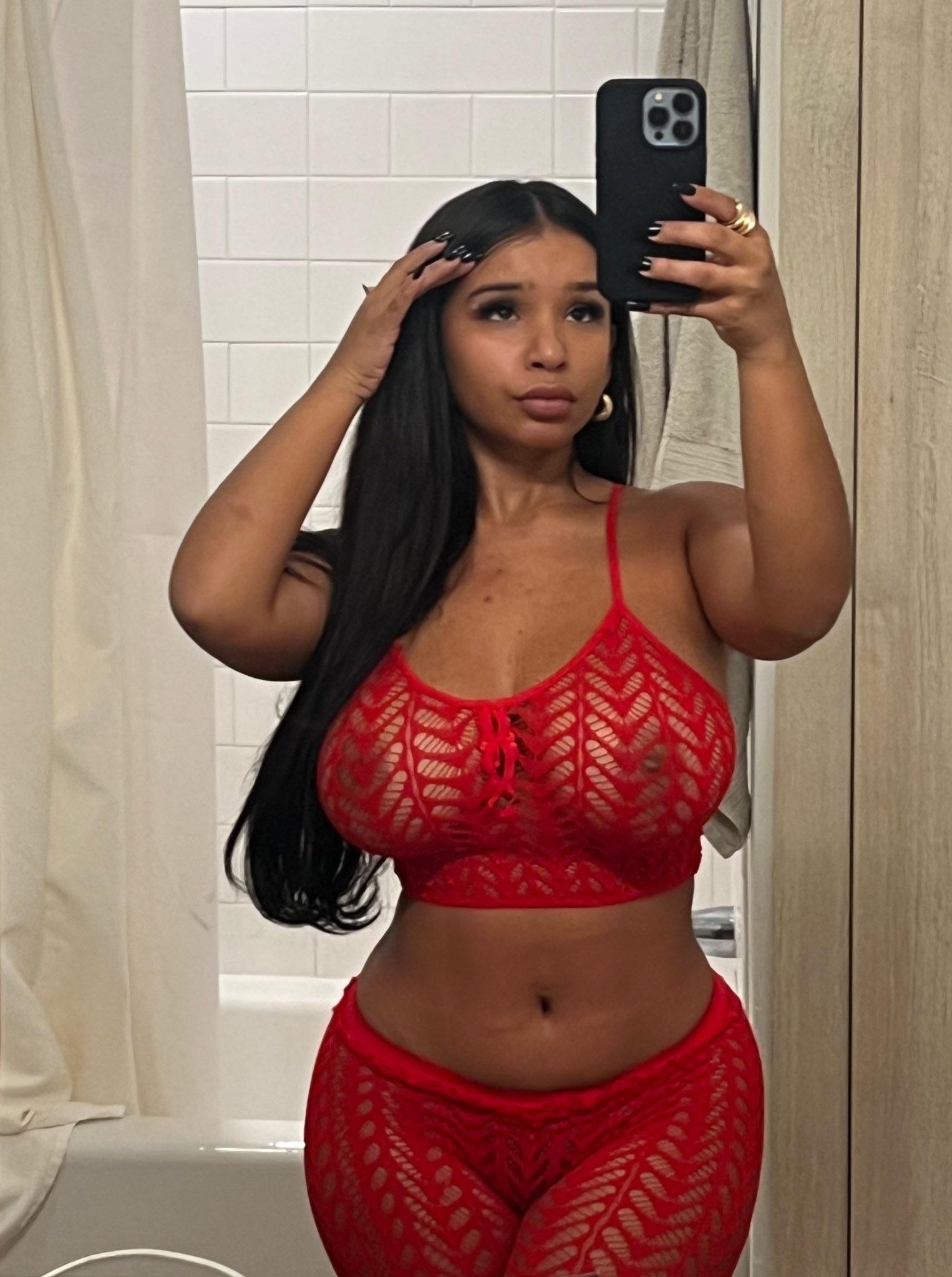 Thumbalina : Blacktittyworld