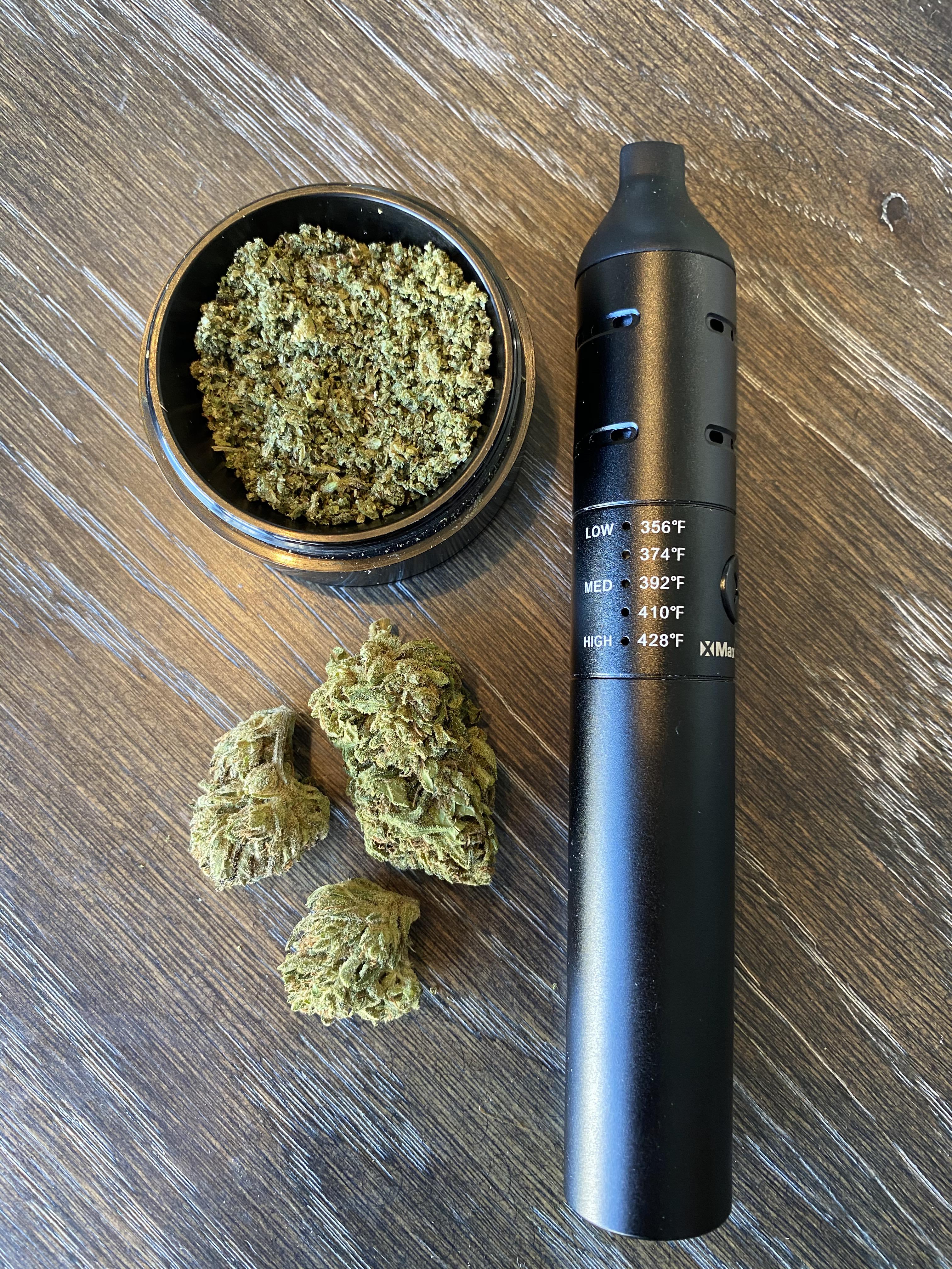 Packed up the vape with some Suver Haze this morning 💨. Anybody else