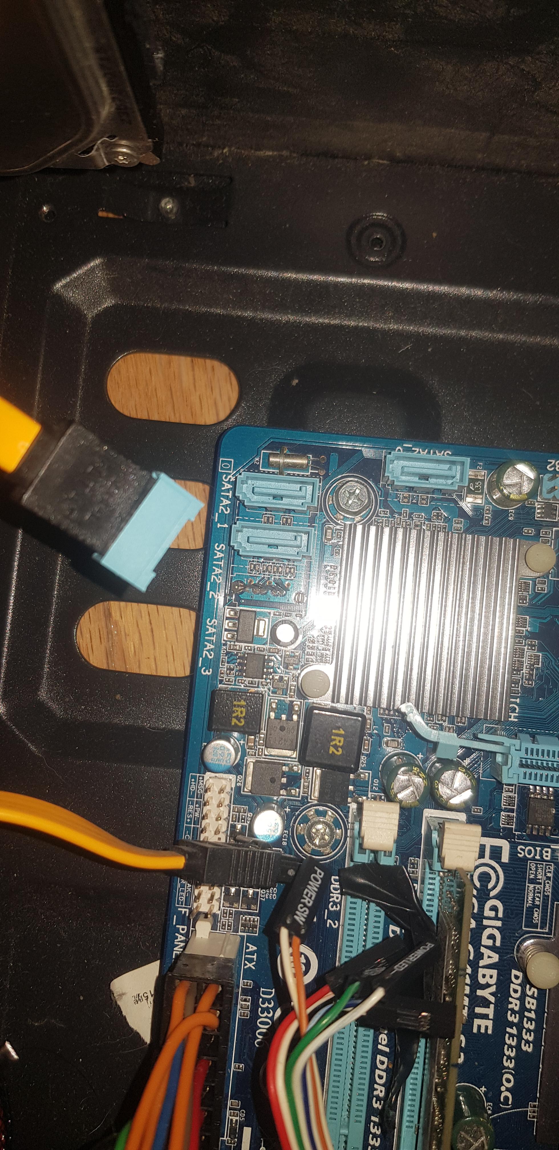 How do you rip off a sata port? r/techsupportgore