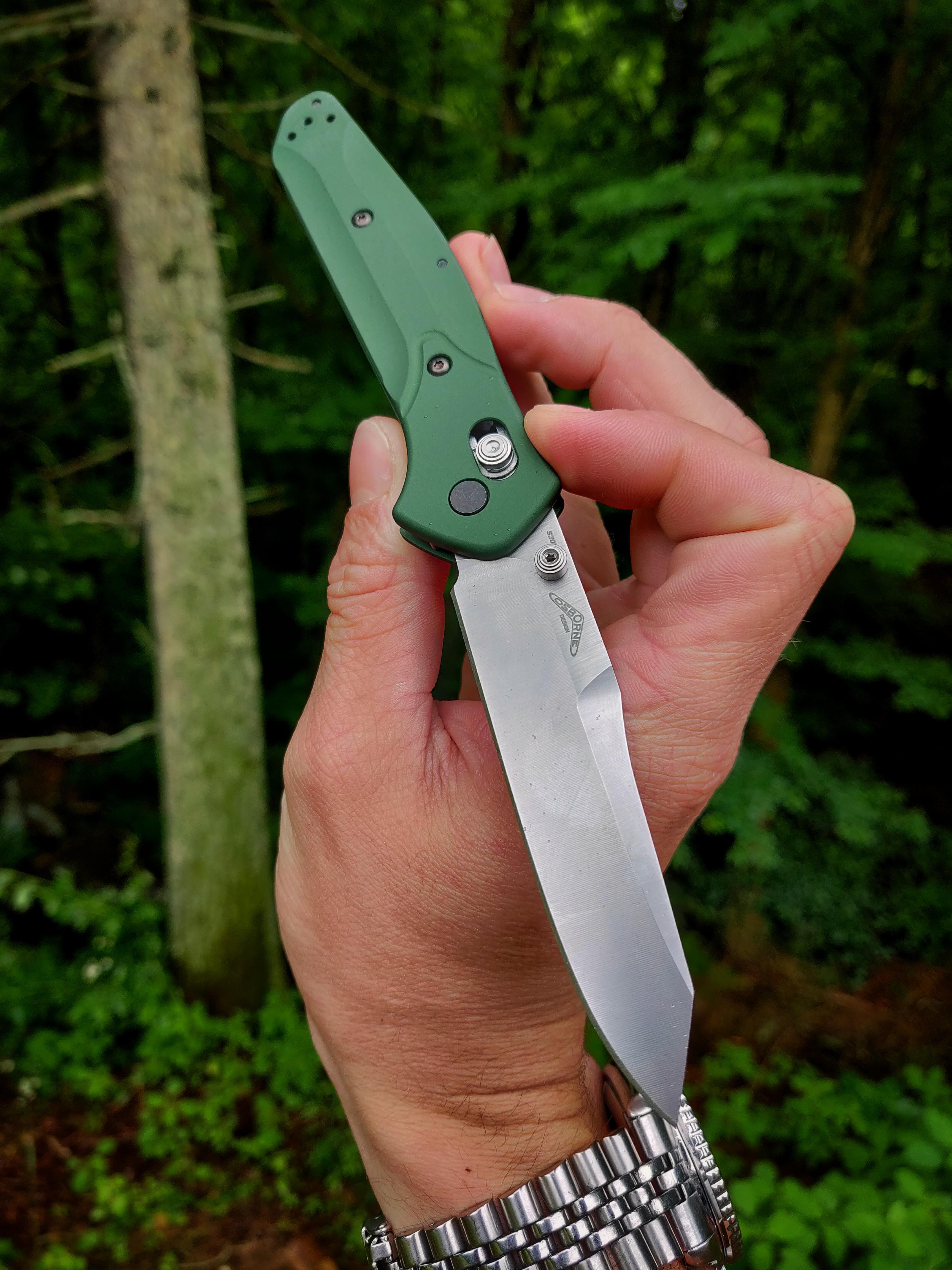 Upvote if you have a knife in your pocket that makes you smile; then