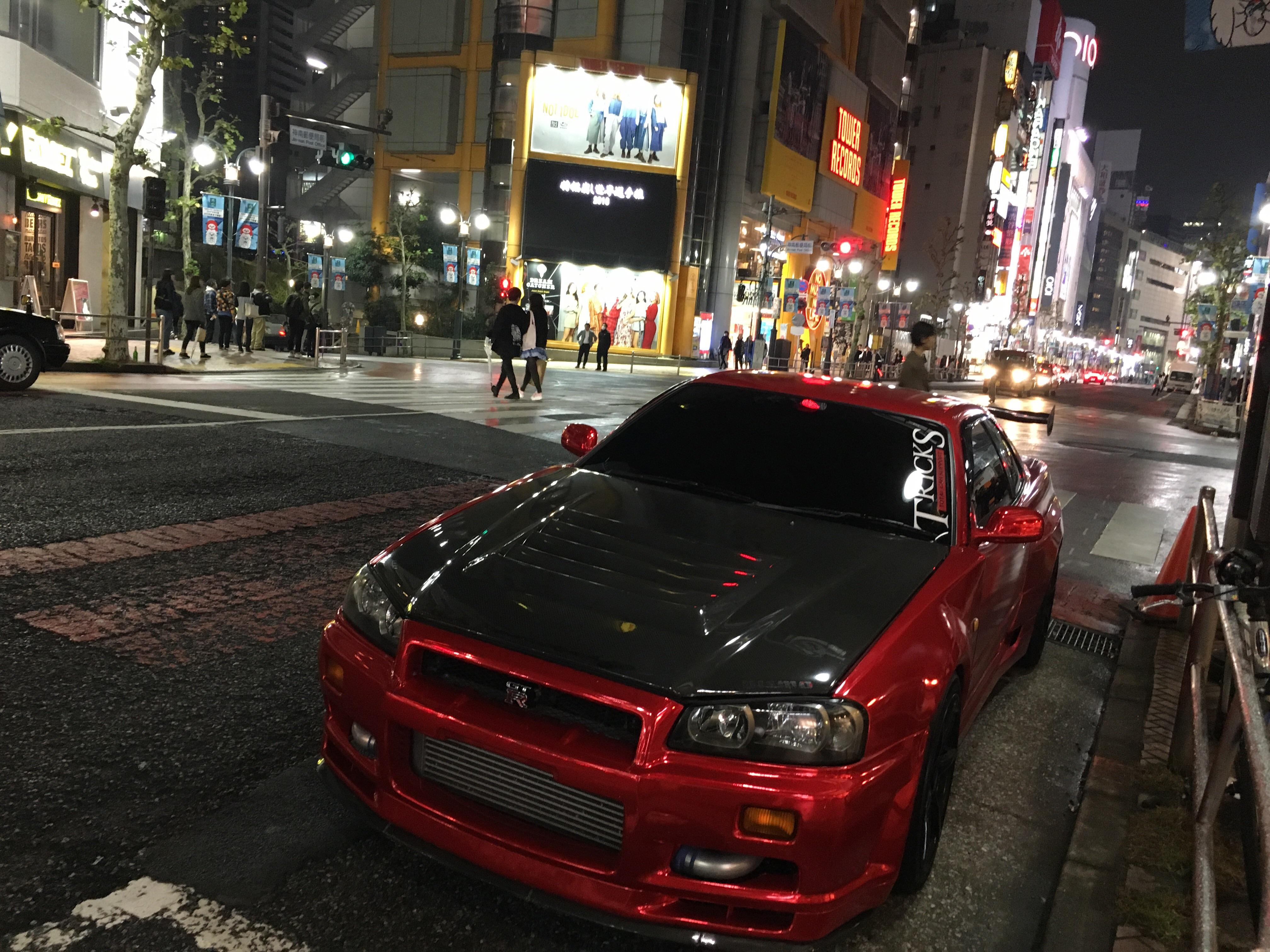 Beautiful R34 GTR in Tokyo r/Autos
