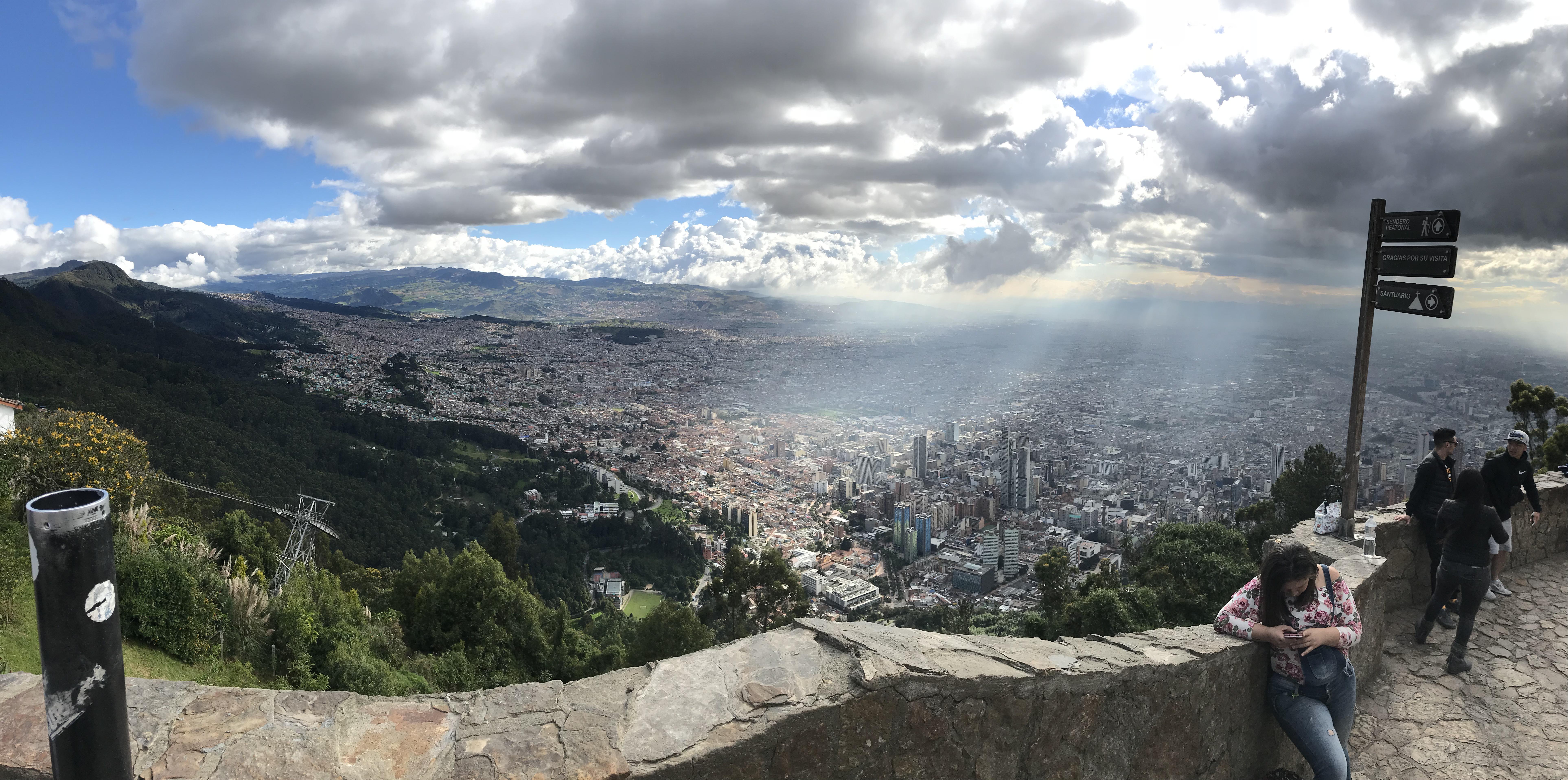 Picture that i took when i visit the “monserat” in bogotá Colômbia