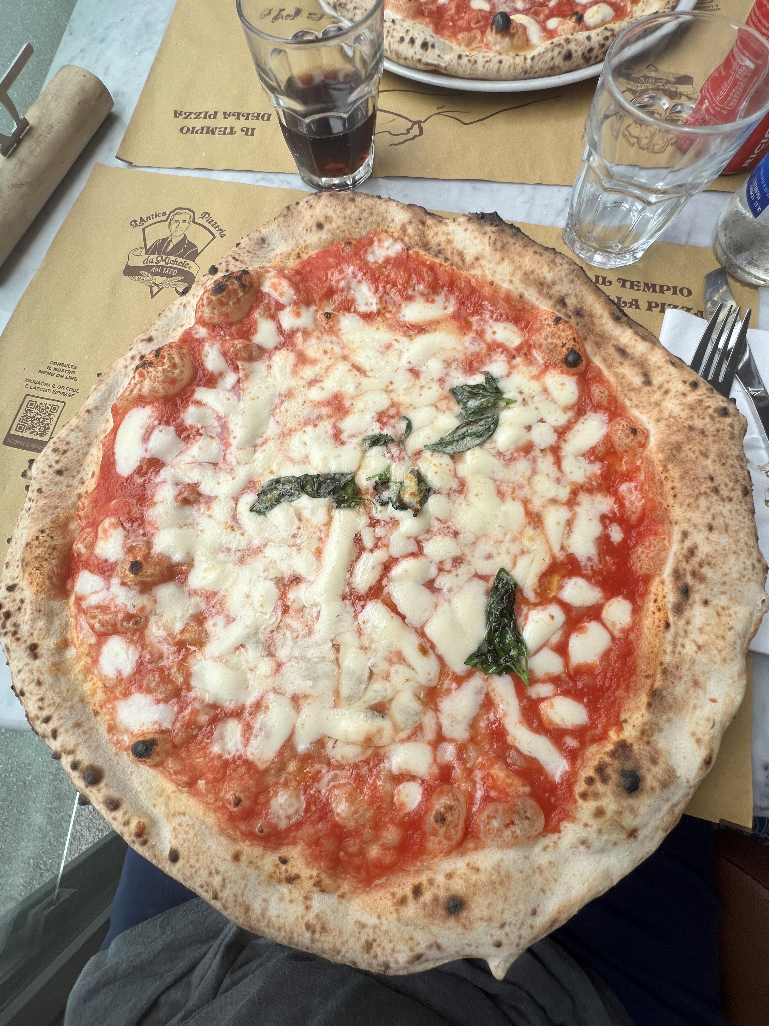 Pizza at L’Antica Pizzeria Da Michele in Florence, Italy! Pizza