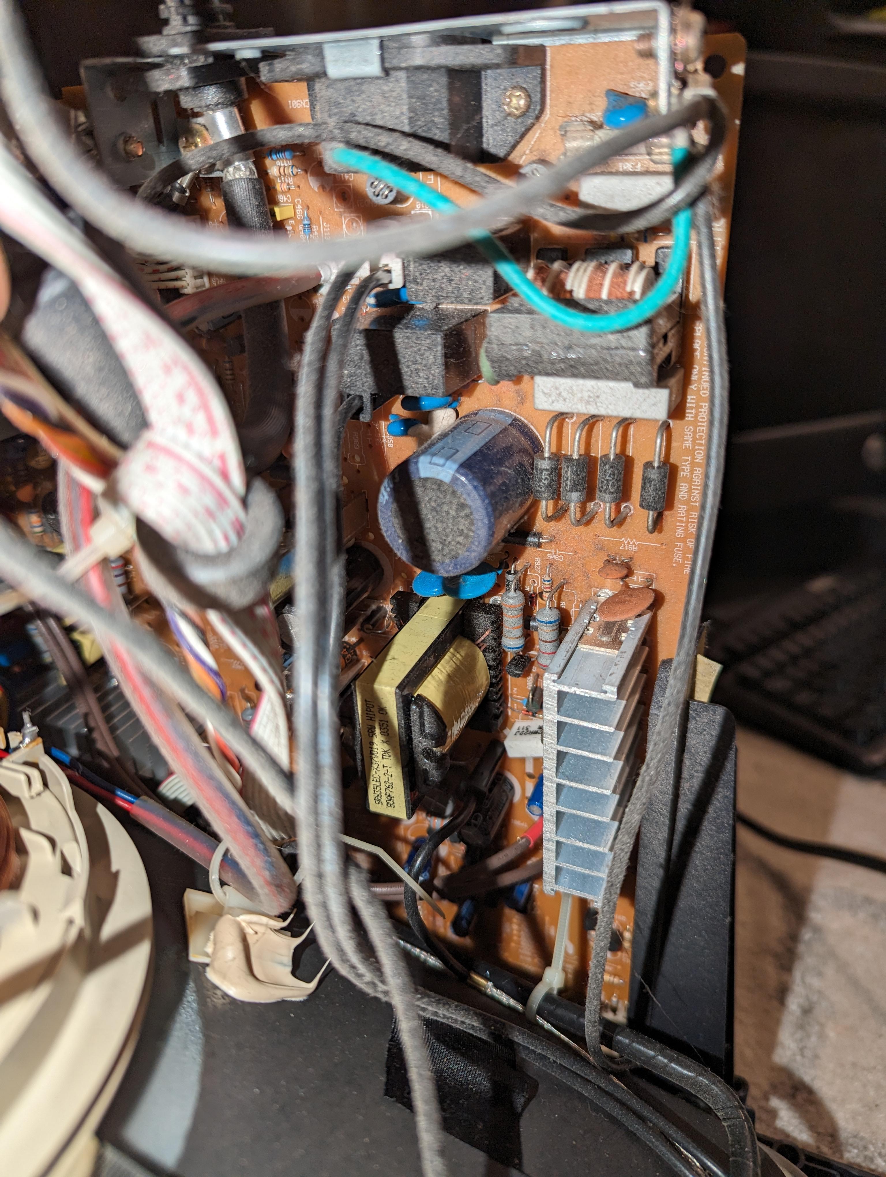 Dell e773c gone faulty -- power on issue : r/crt