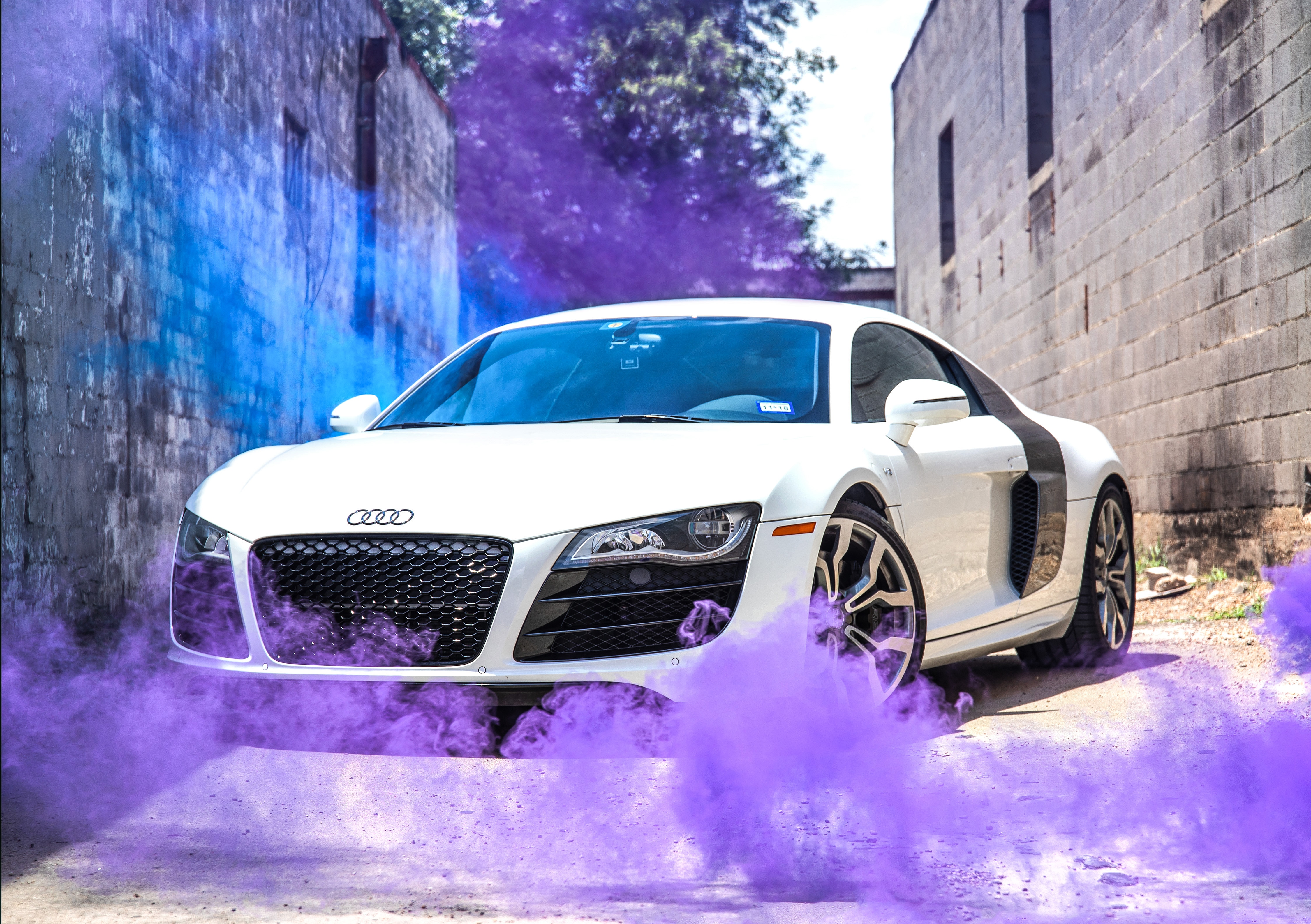 Smoke Bombs r/Audi