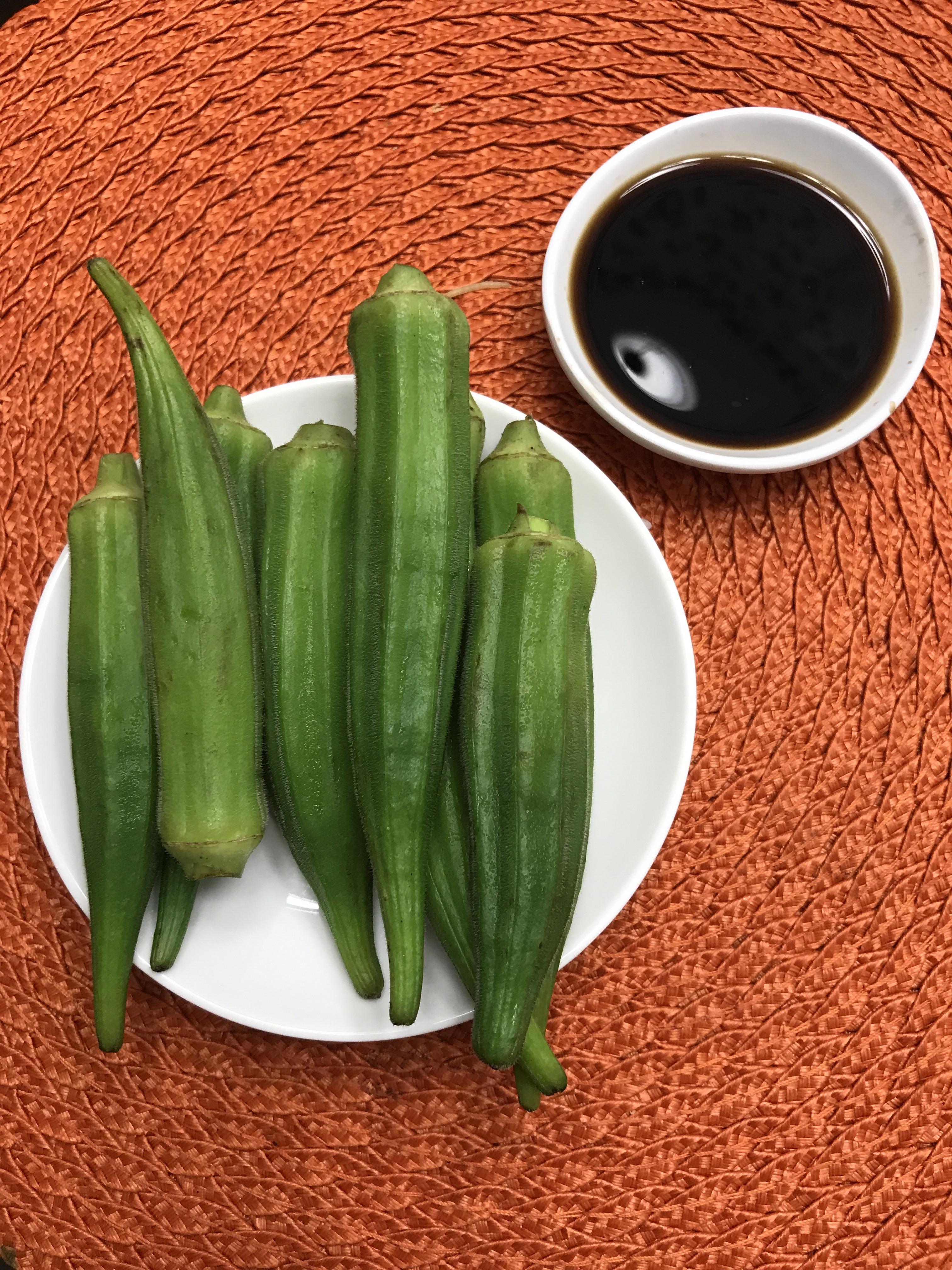 Steamed Okra! Quick and easy with soy sauce + vinegar + honey r