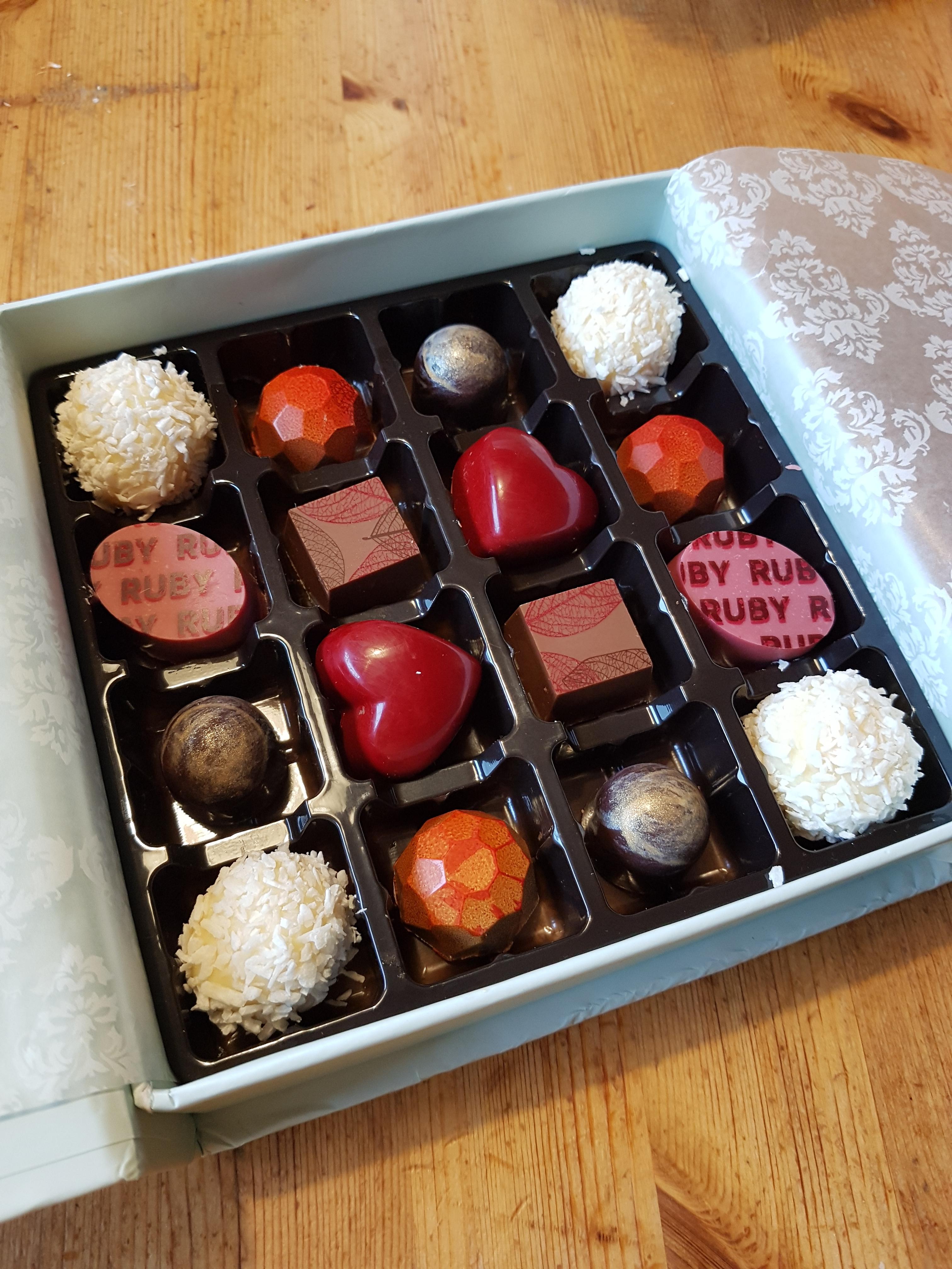 First time testing an airbrush and ruby chocolate! Also first box sold