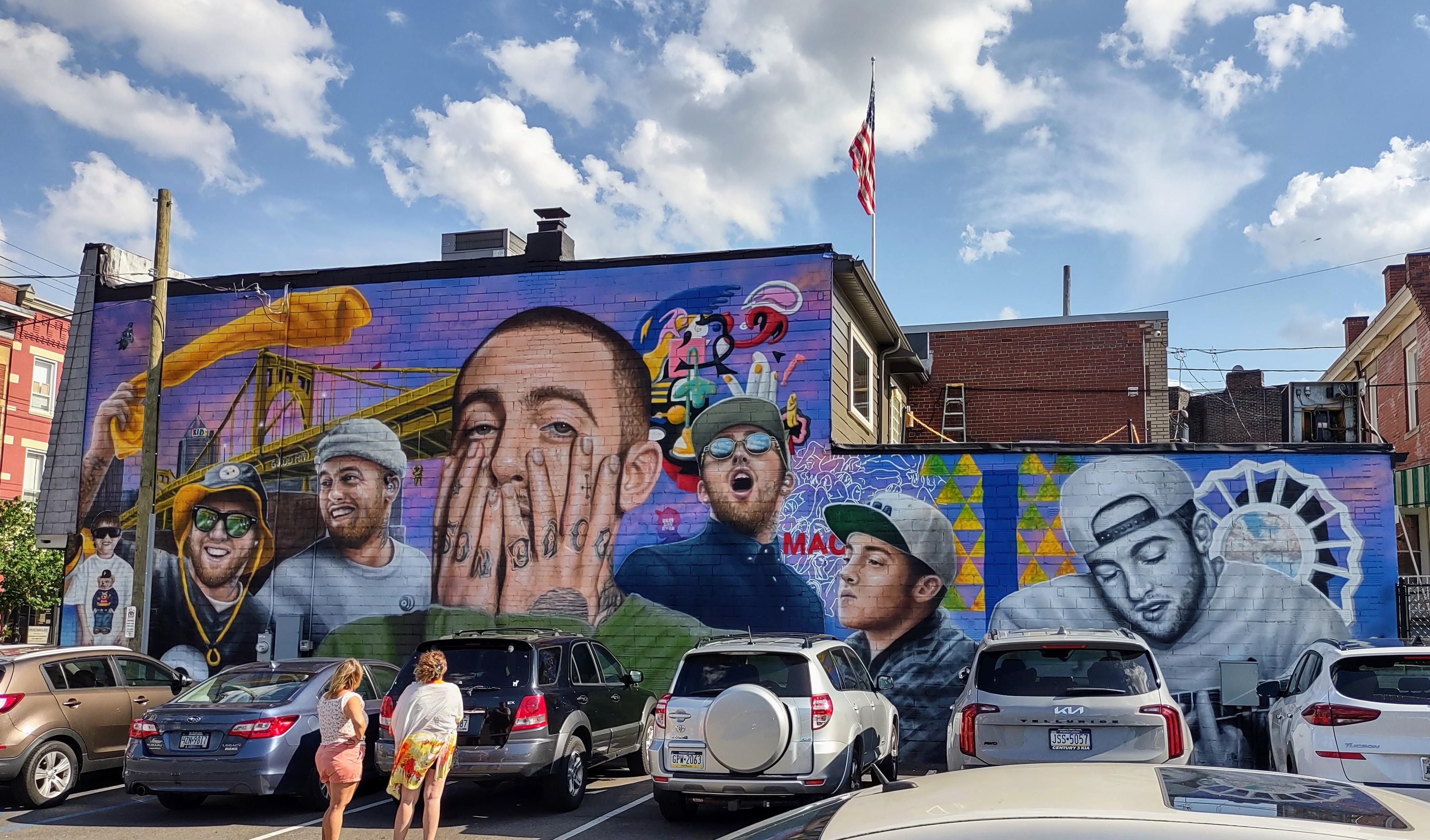 Mac Miller mural in Pittsburgh by Gustavo Zermeno completed on 2022 r