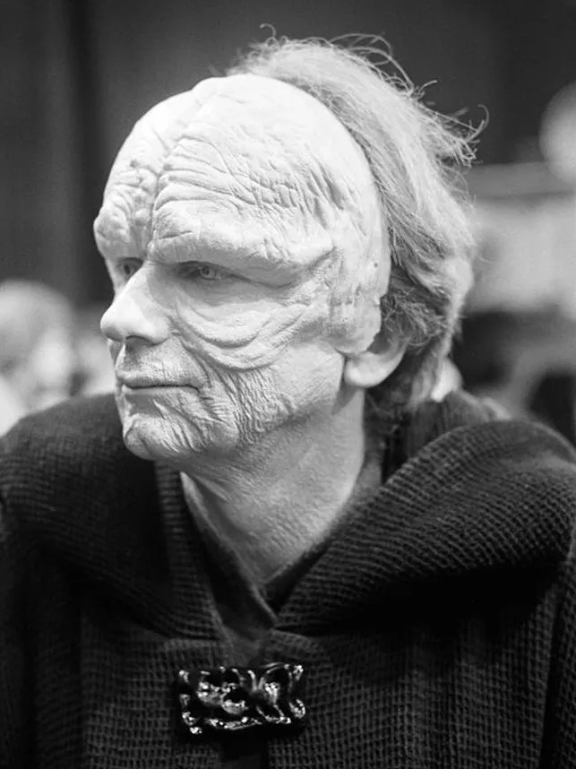A young Ian McDiarmid in makeup for "Return of the Jedi" 1982
