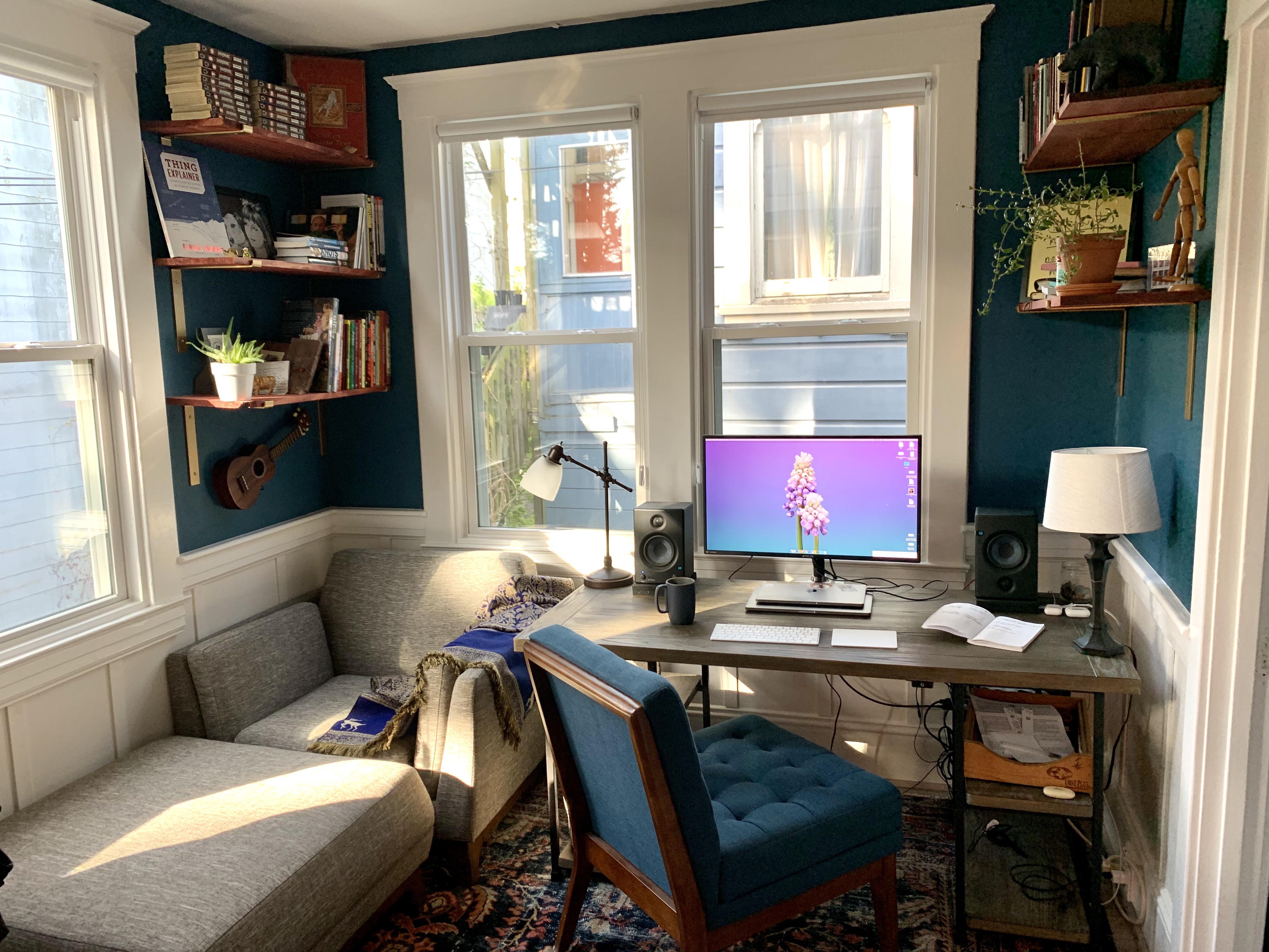 My cozy San Francisco study r/Minimal_Setups