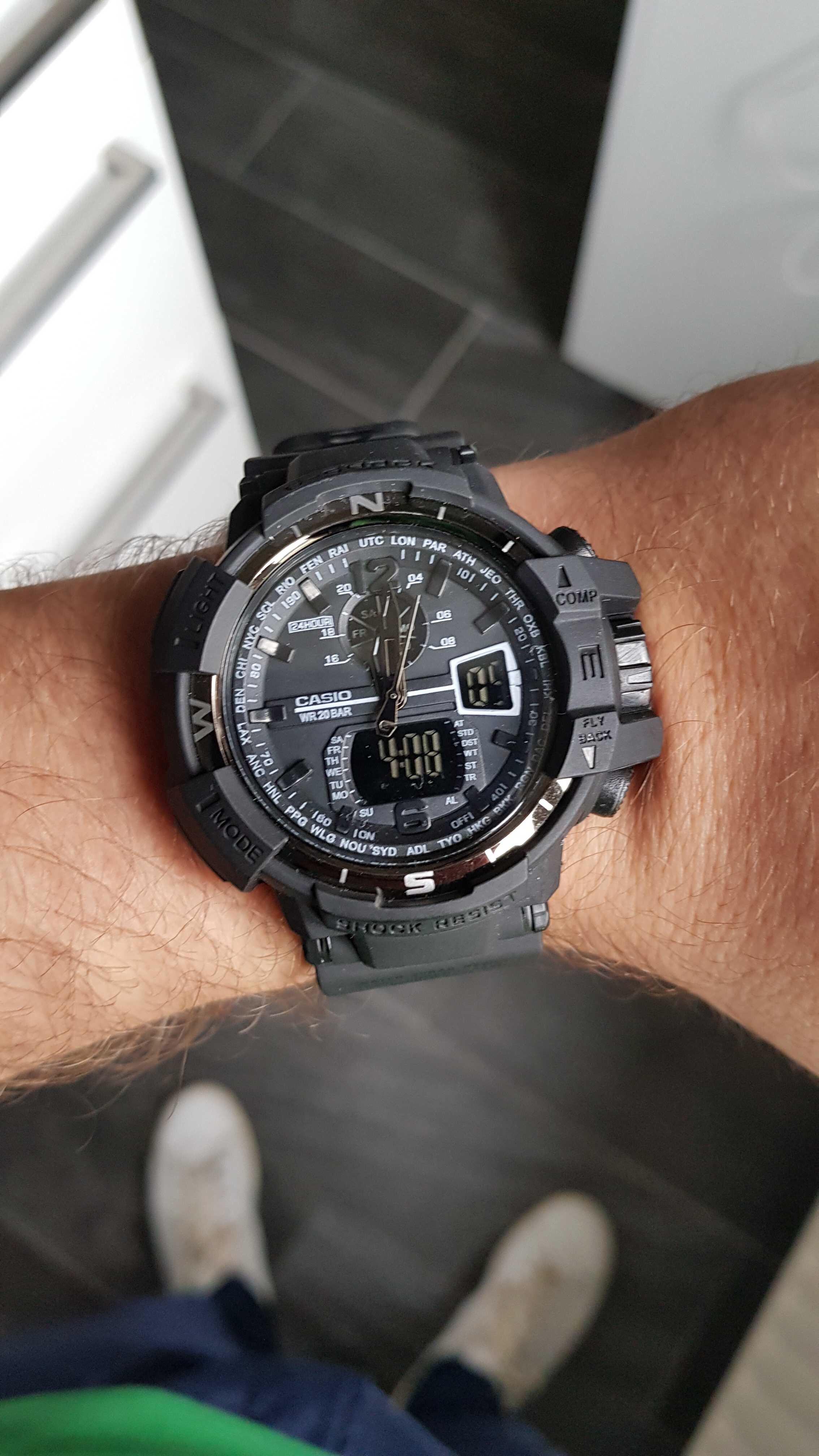 Cheap Casio GShock watches with metal box and they’re water resistant