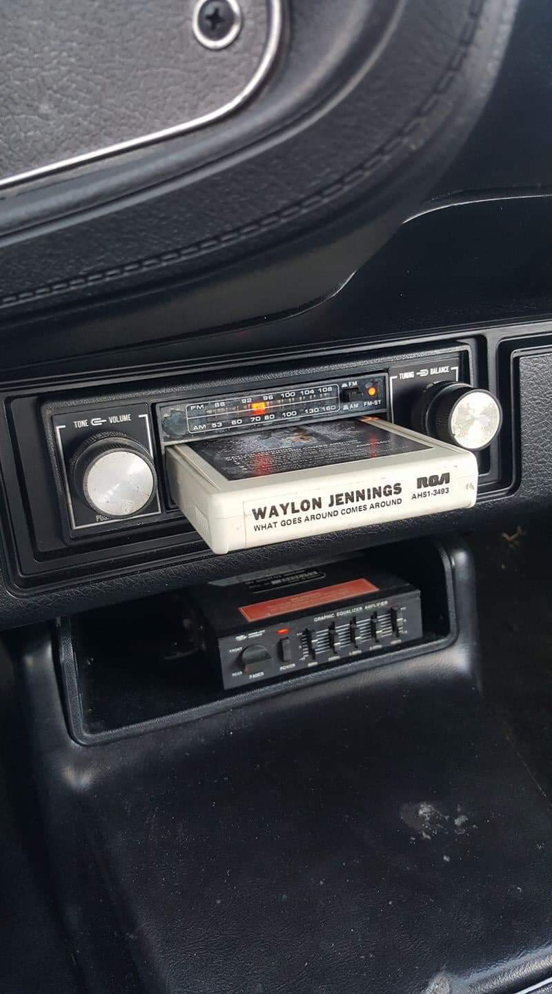 8 Track players in cars and trucks r/nostalgia