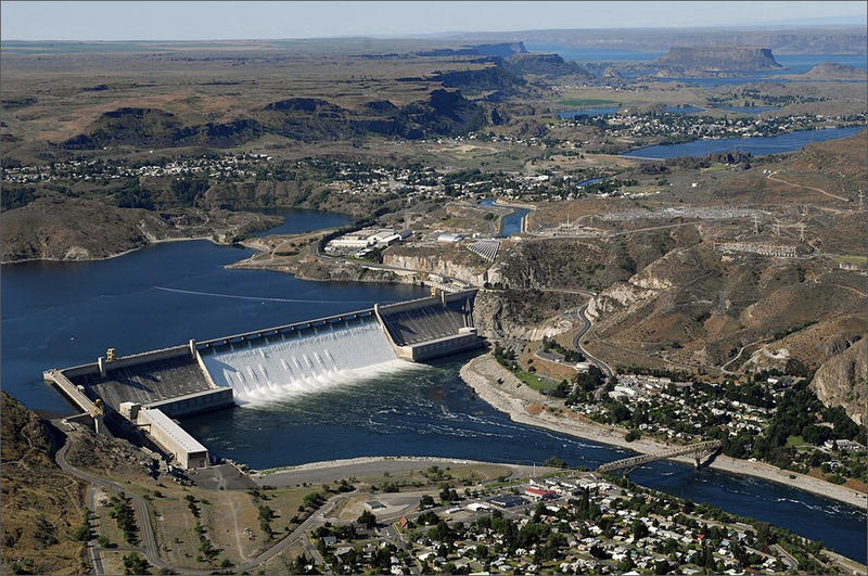 The Grand Coulee dam in Washington state. This is the largest dam in