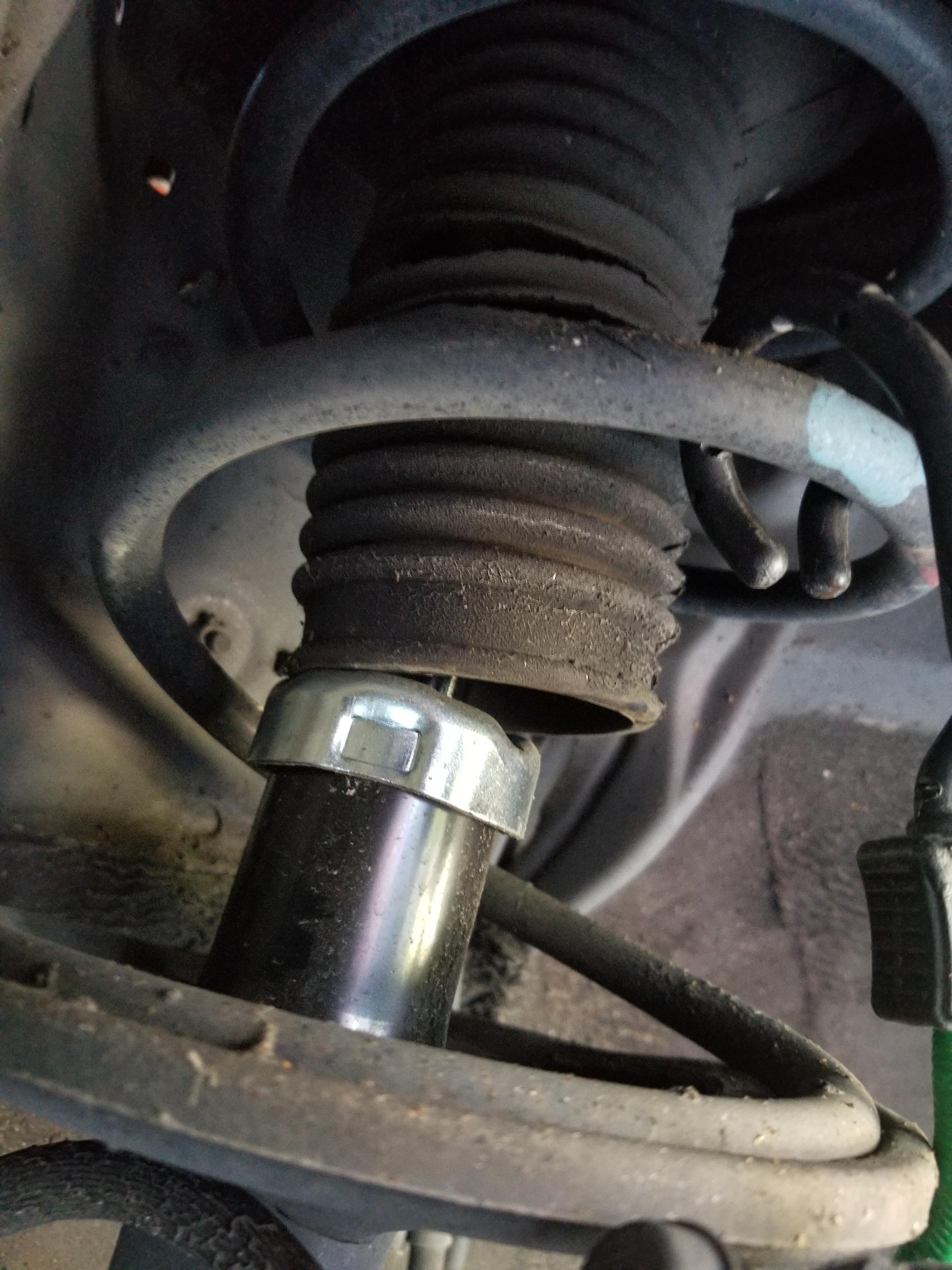 2008 Prius Torn Suspension Boot r/MechanicAdvice