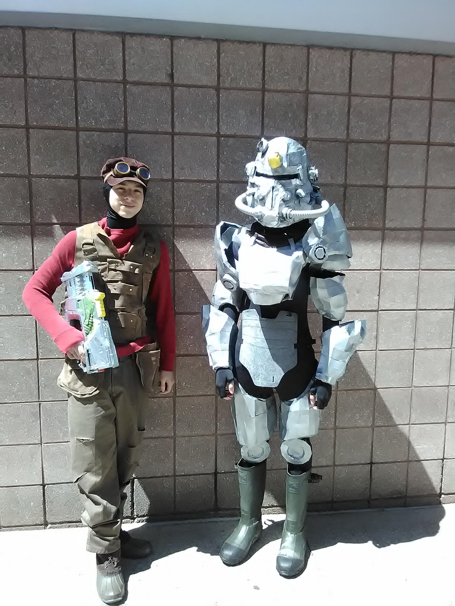 [Self] Fallout Brotherhood of Steel cosplay from 2 years ago (I’m the