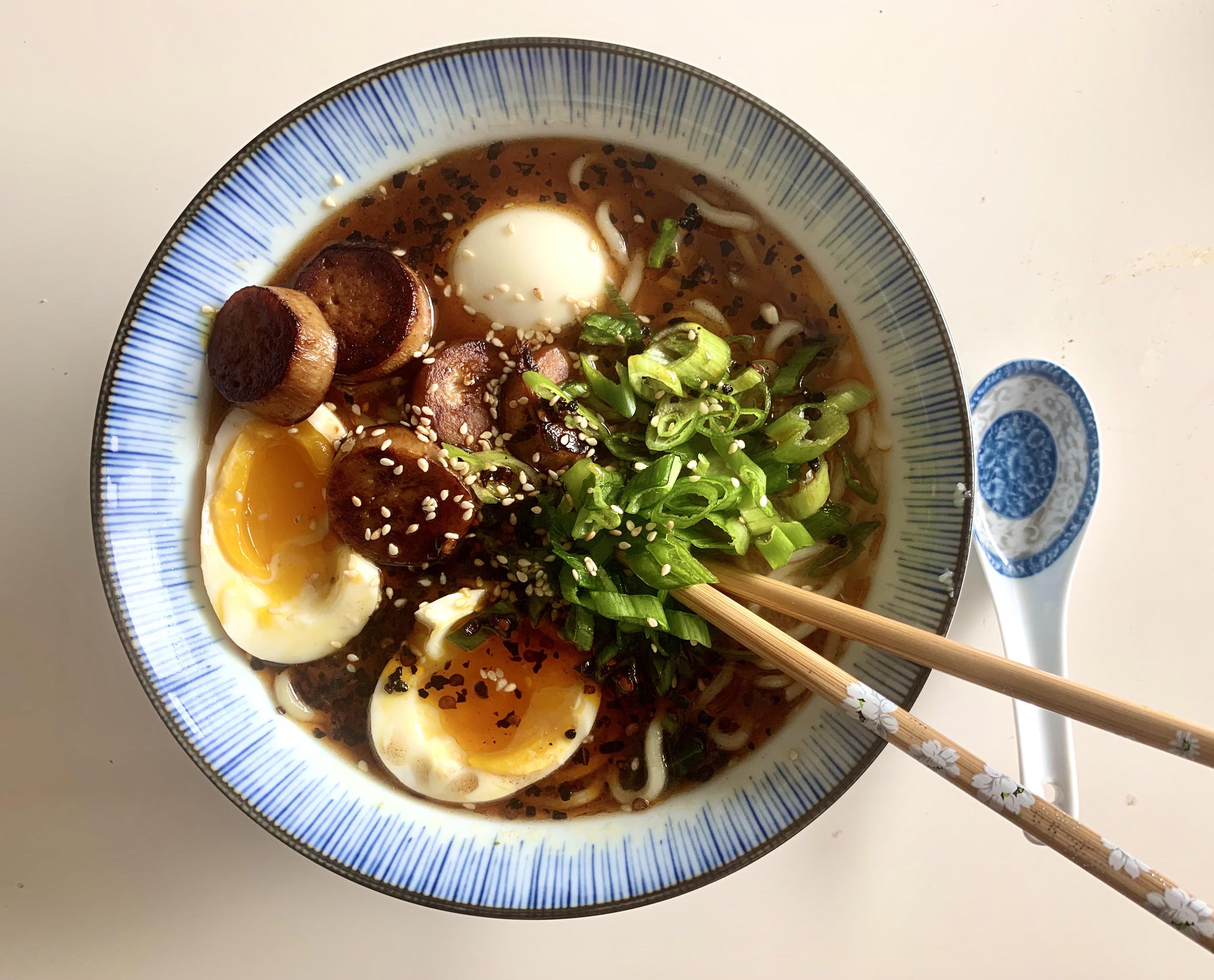 Vegetarian miso ramen with king oyster mushroom scallops! Presentation