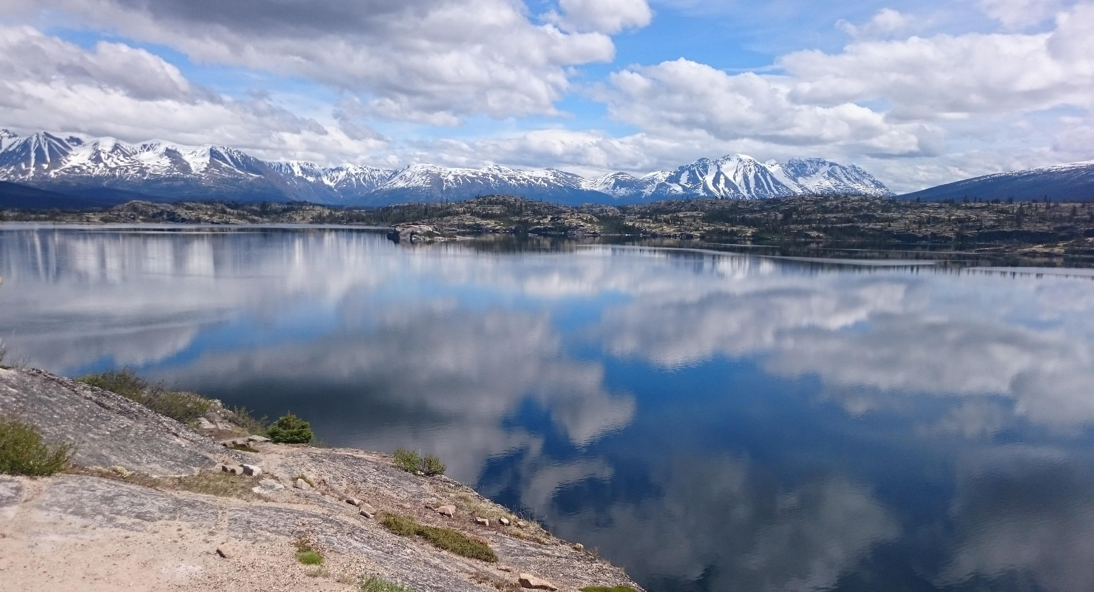 Destruction Bay, Yukon Territory CA (OC) [3591x1944] r/EarthPorn