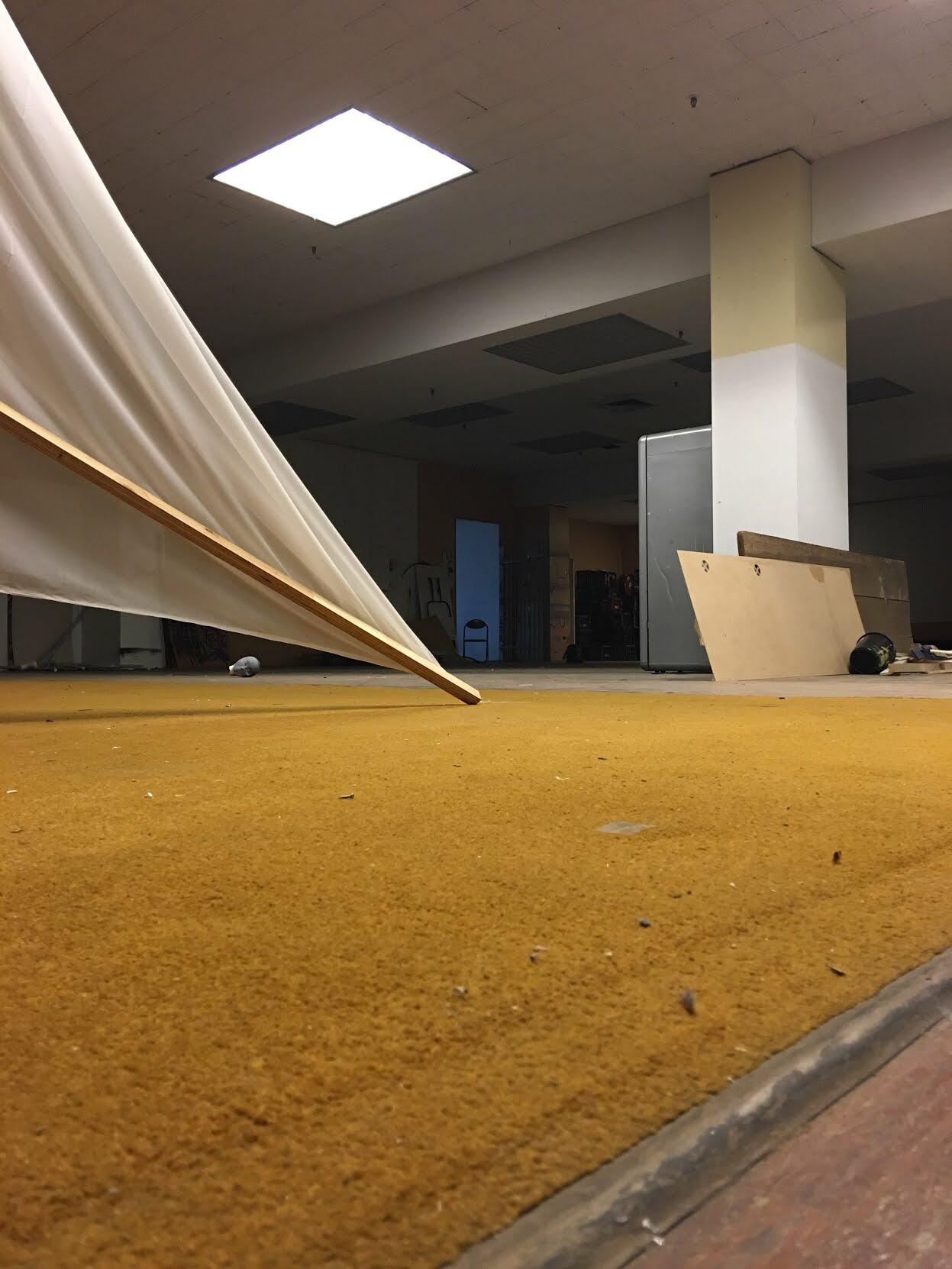 You can almost smell that musty carpet r/TrueBackrooms