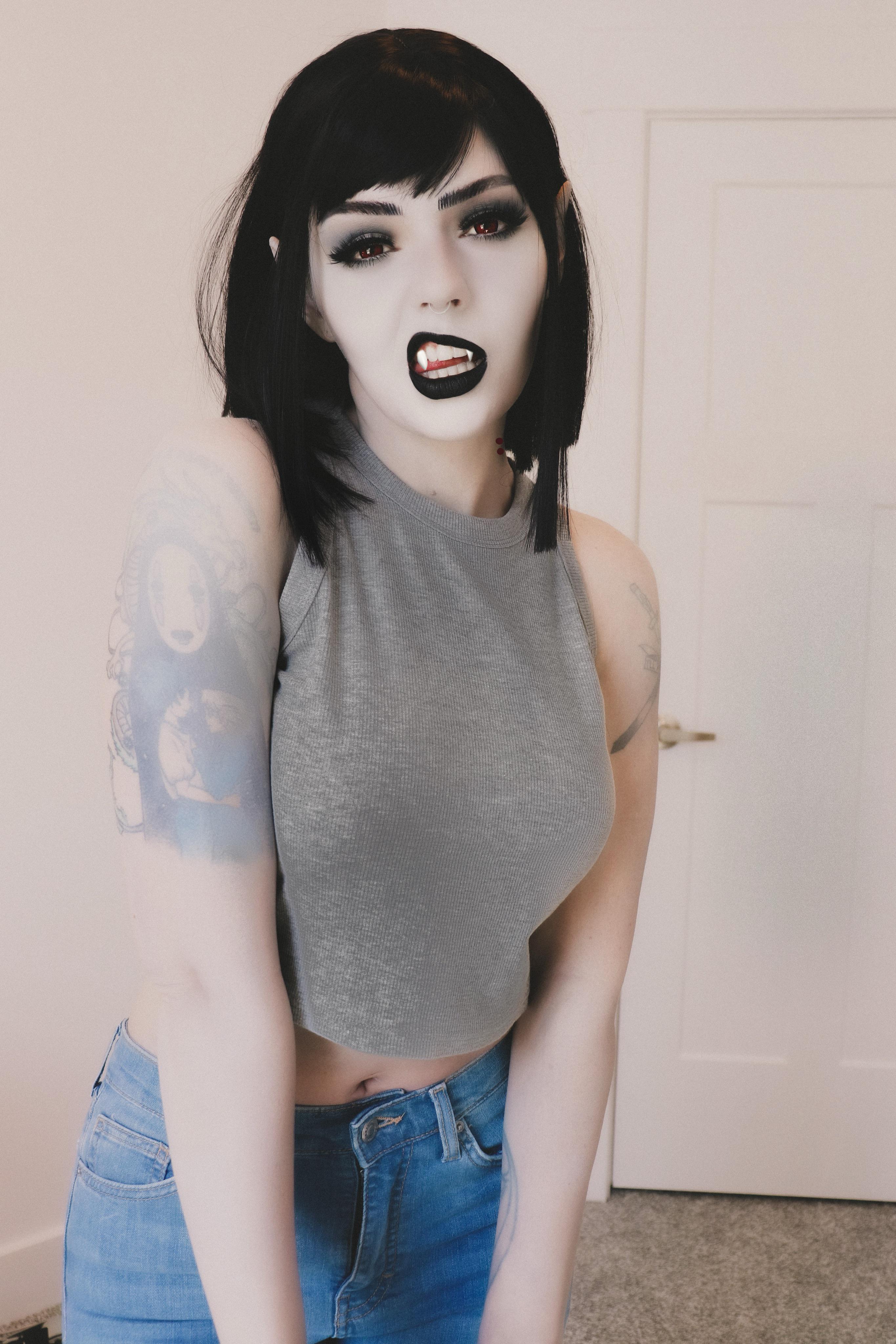Marceline the Vampire Queen (Stakes miniseries) by me 🖤 r/cosplaygirls