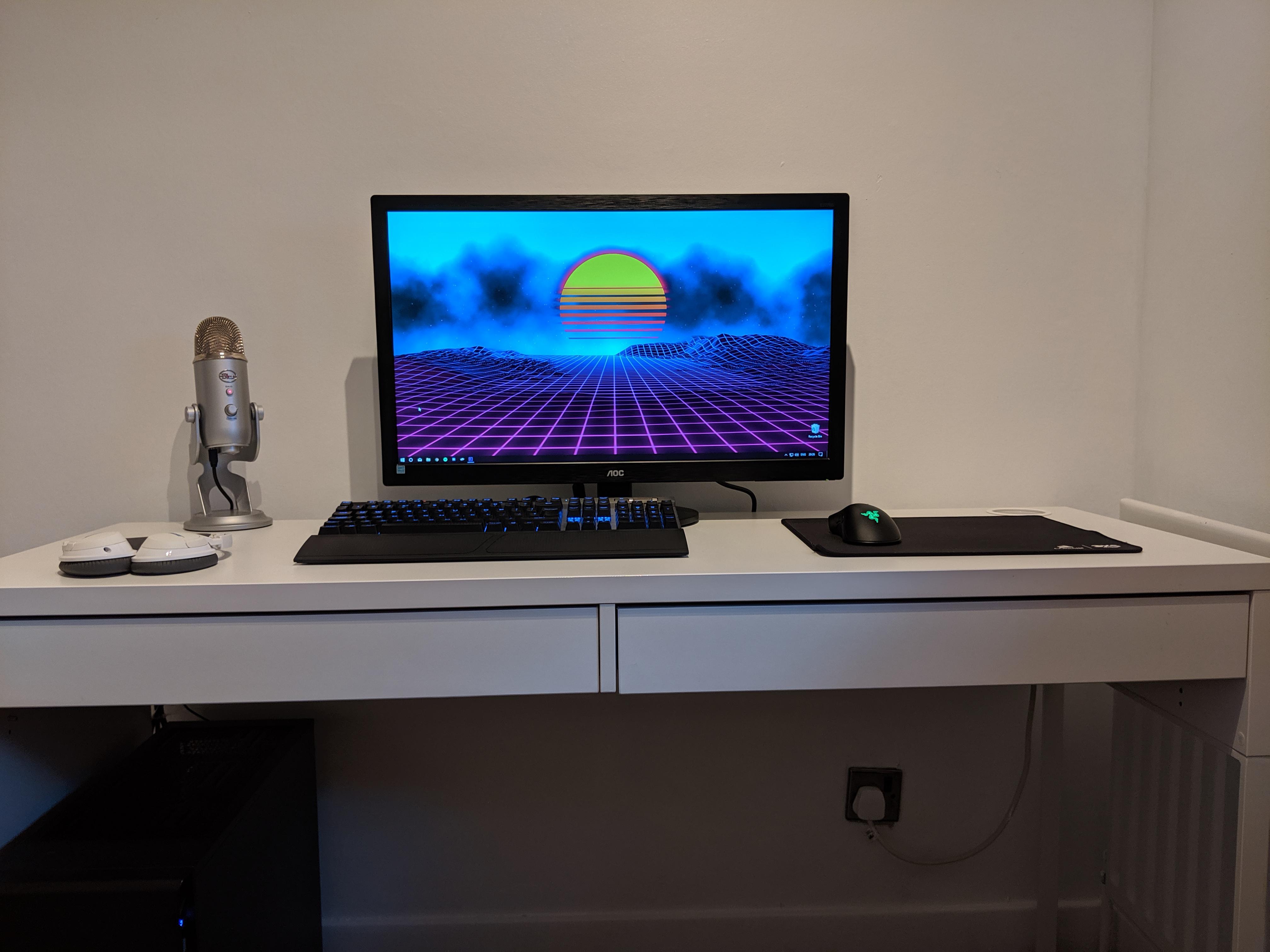 My minimal Video editing/Light Gaming Station r/battlestations