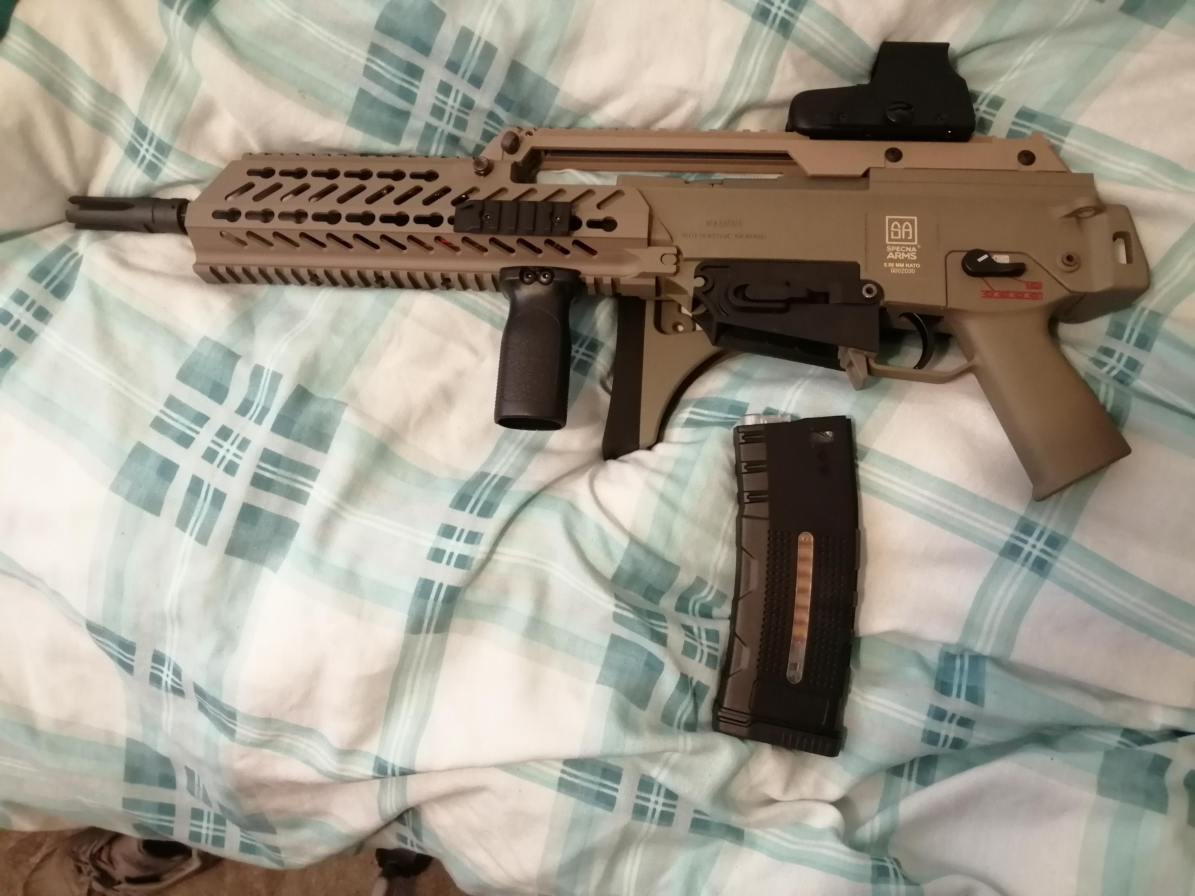 Need help, M4 battleaxe mid cap not feeding into G36. What can I do and