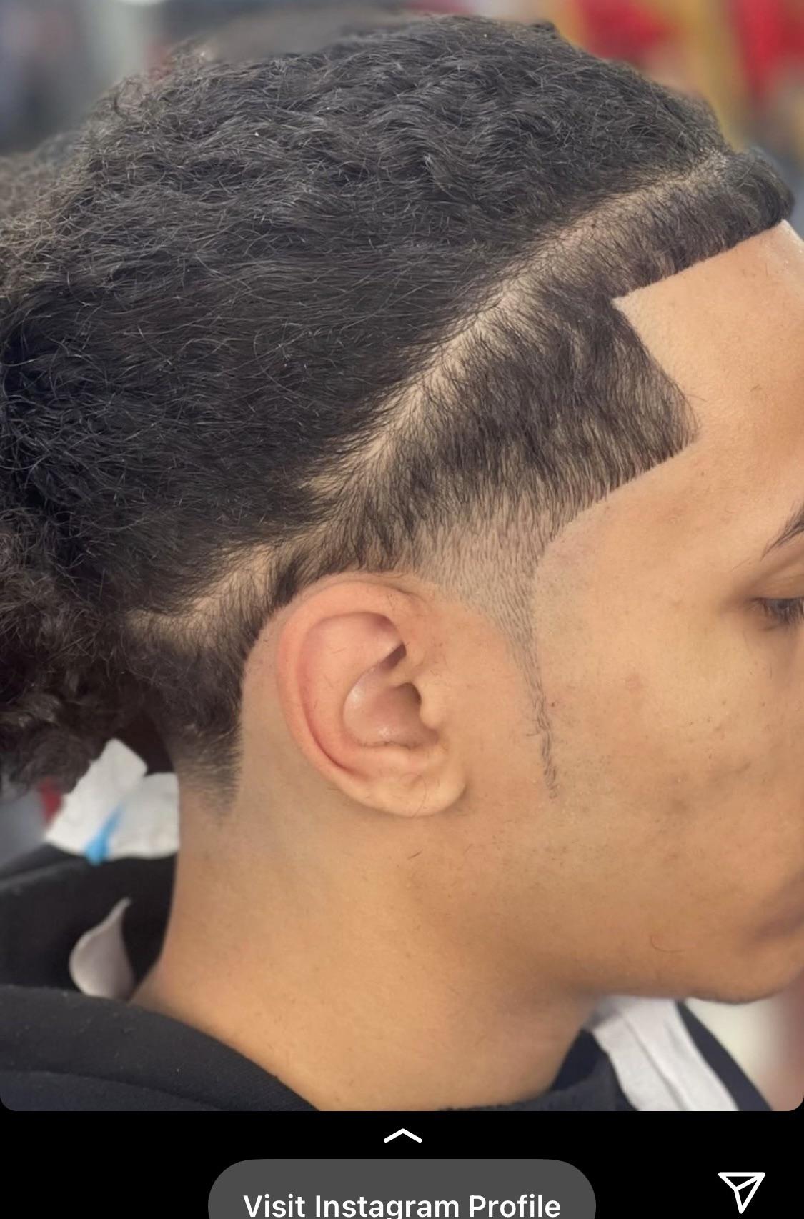 Can I get a cut like this if I have a full head of locs ? r/Dreadlocks