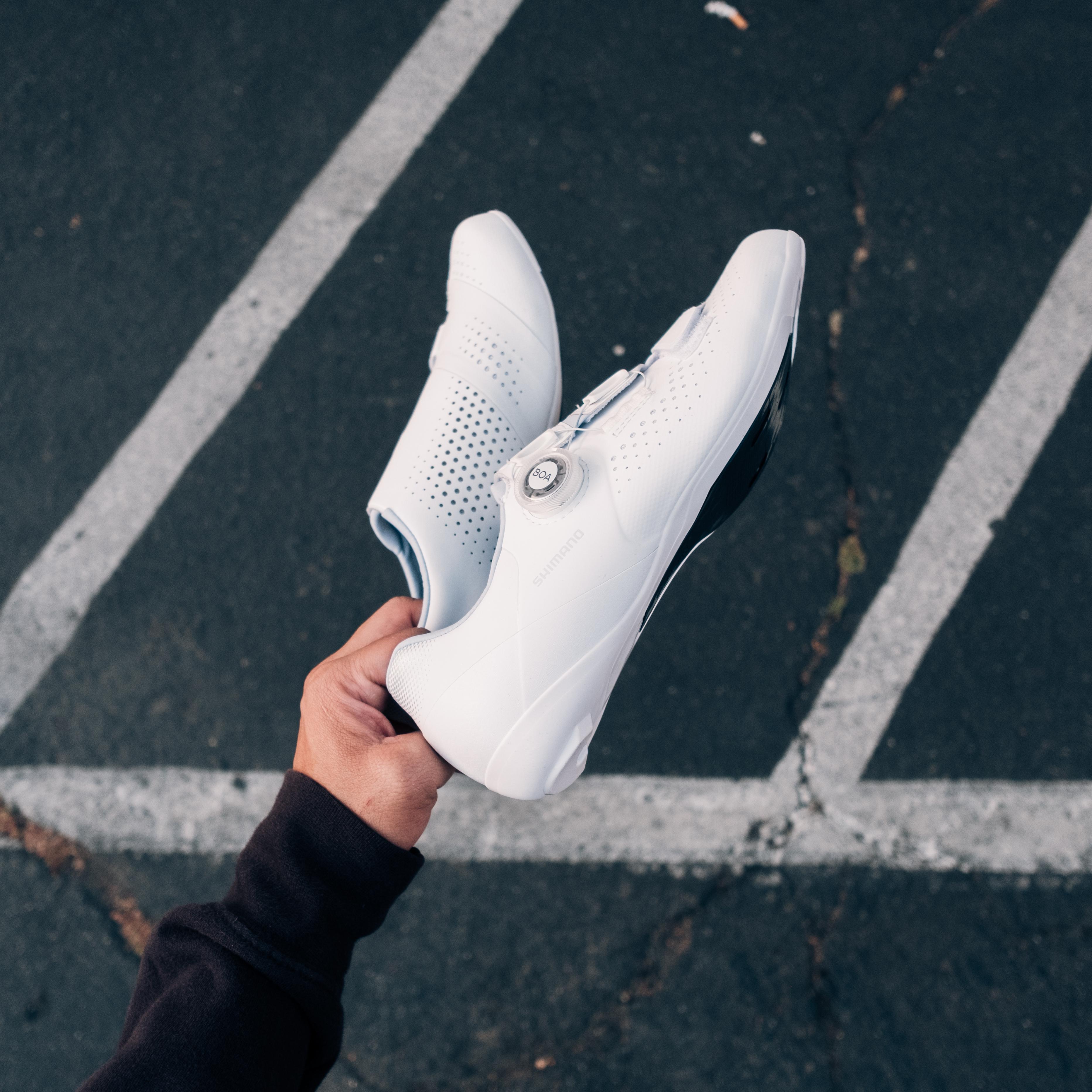 Where my white cycling shoes crew at? r/BAbike