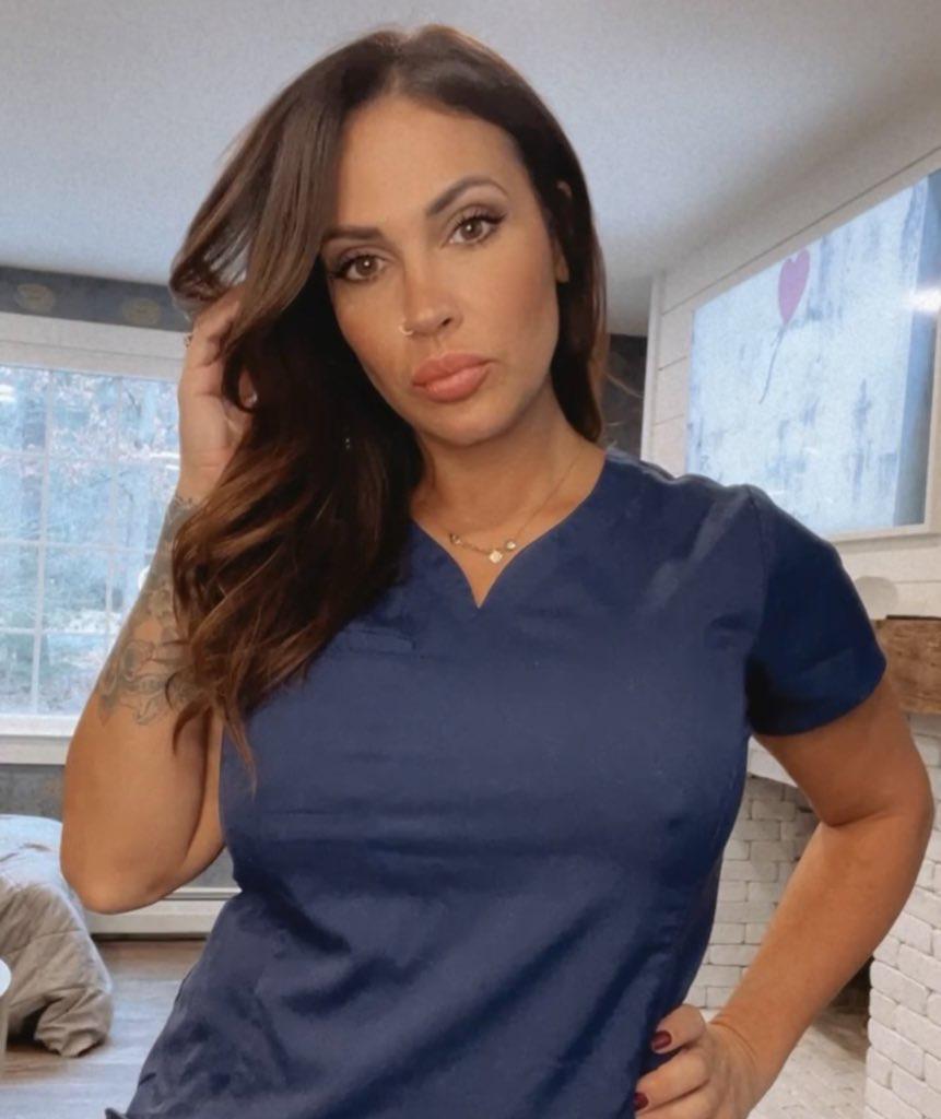 overview for VeronicaHardinn