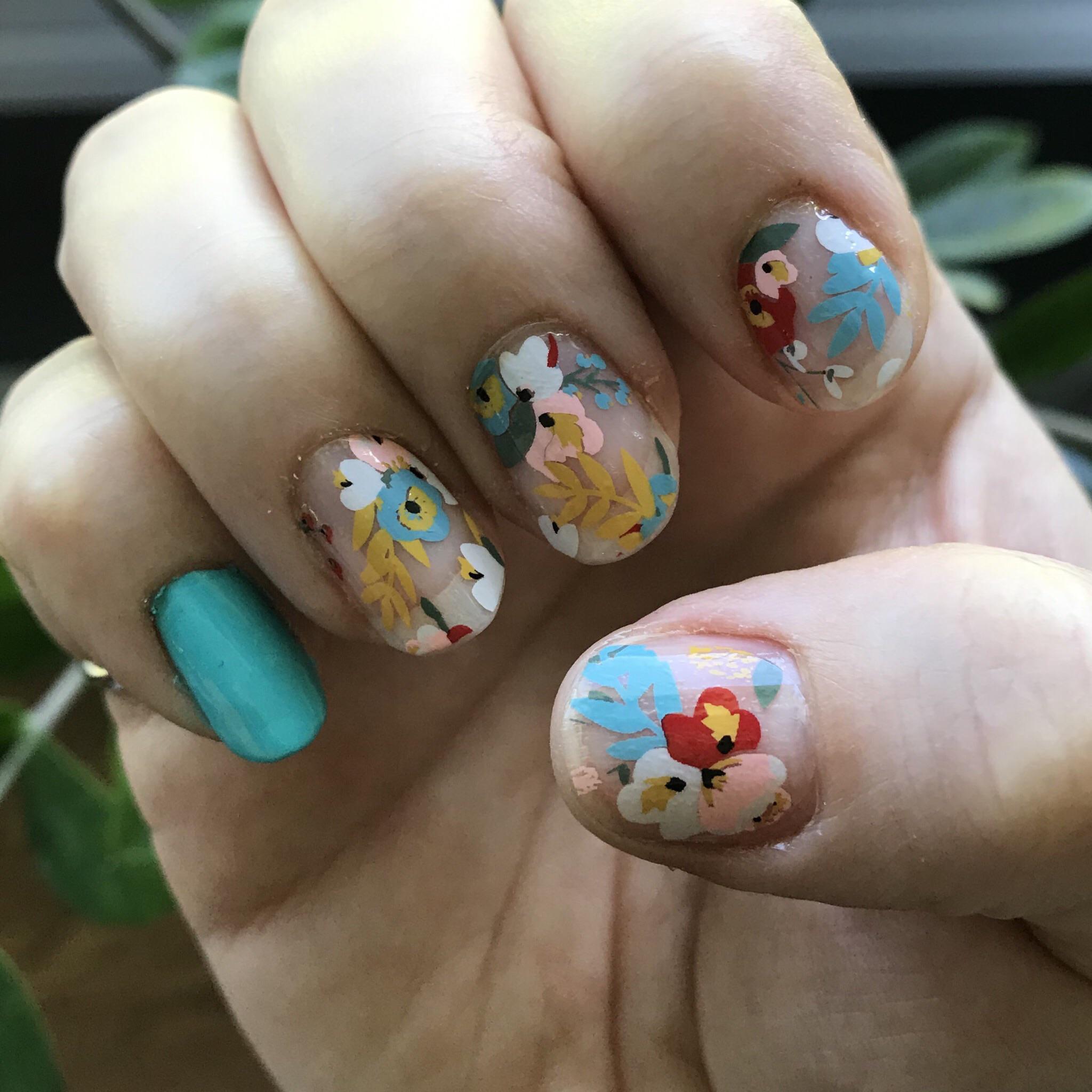 After dealing with gel polish allergies it’s nice getting back to doing