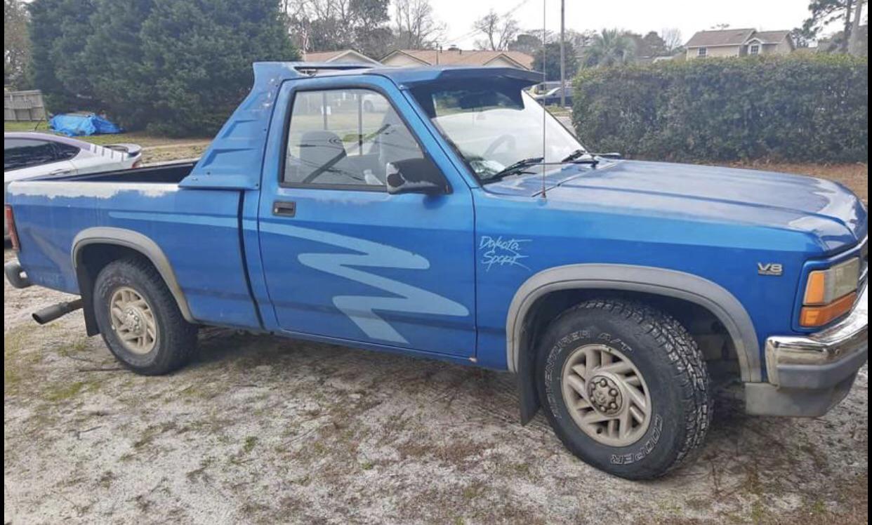 Looking at This Tomorrow (91 Dakota Sport V8). What Should I Know? More