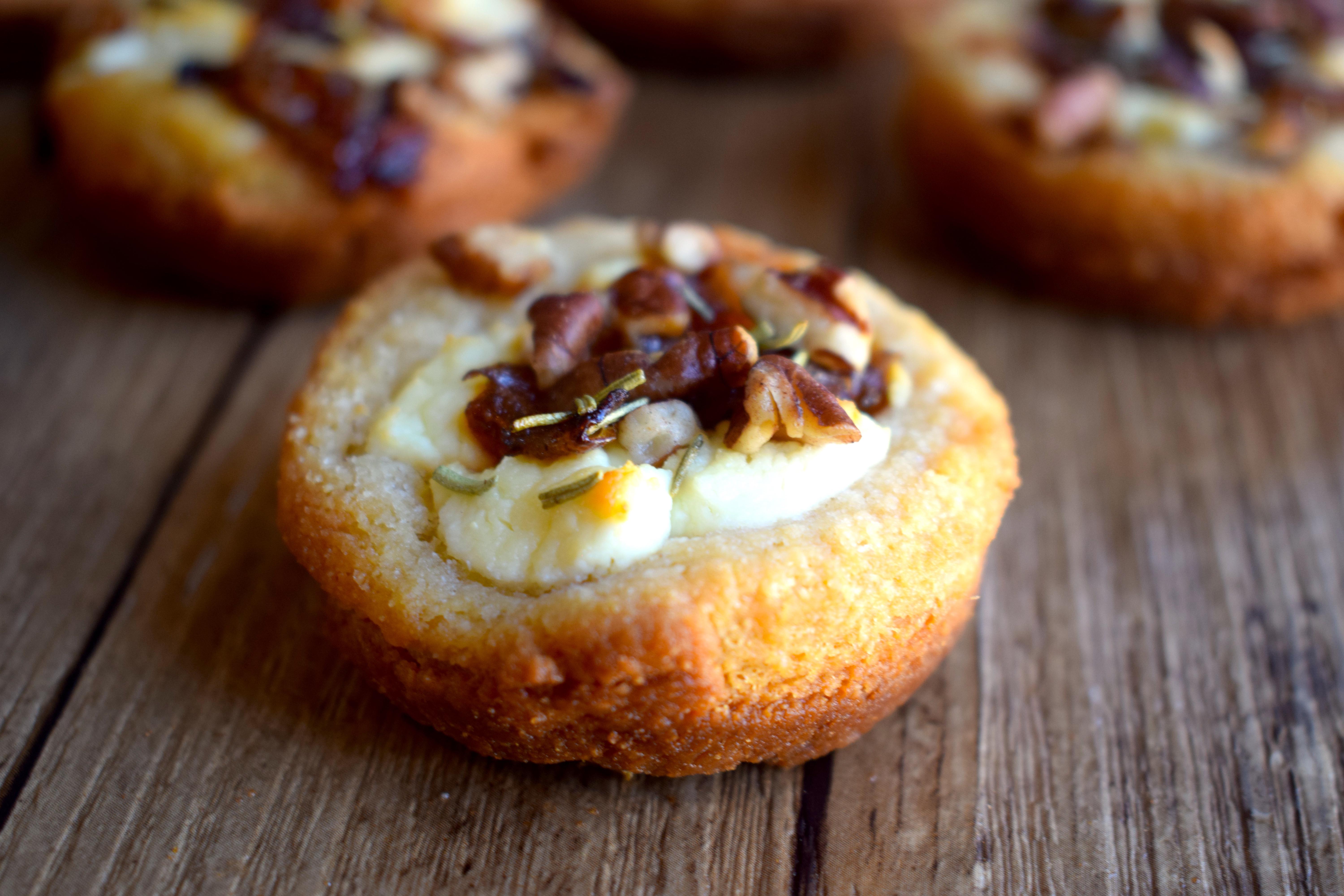 Keto Goat Cheese & Caramelized Onion Tartlets r/ketorecipes