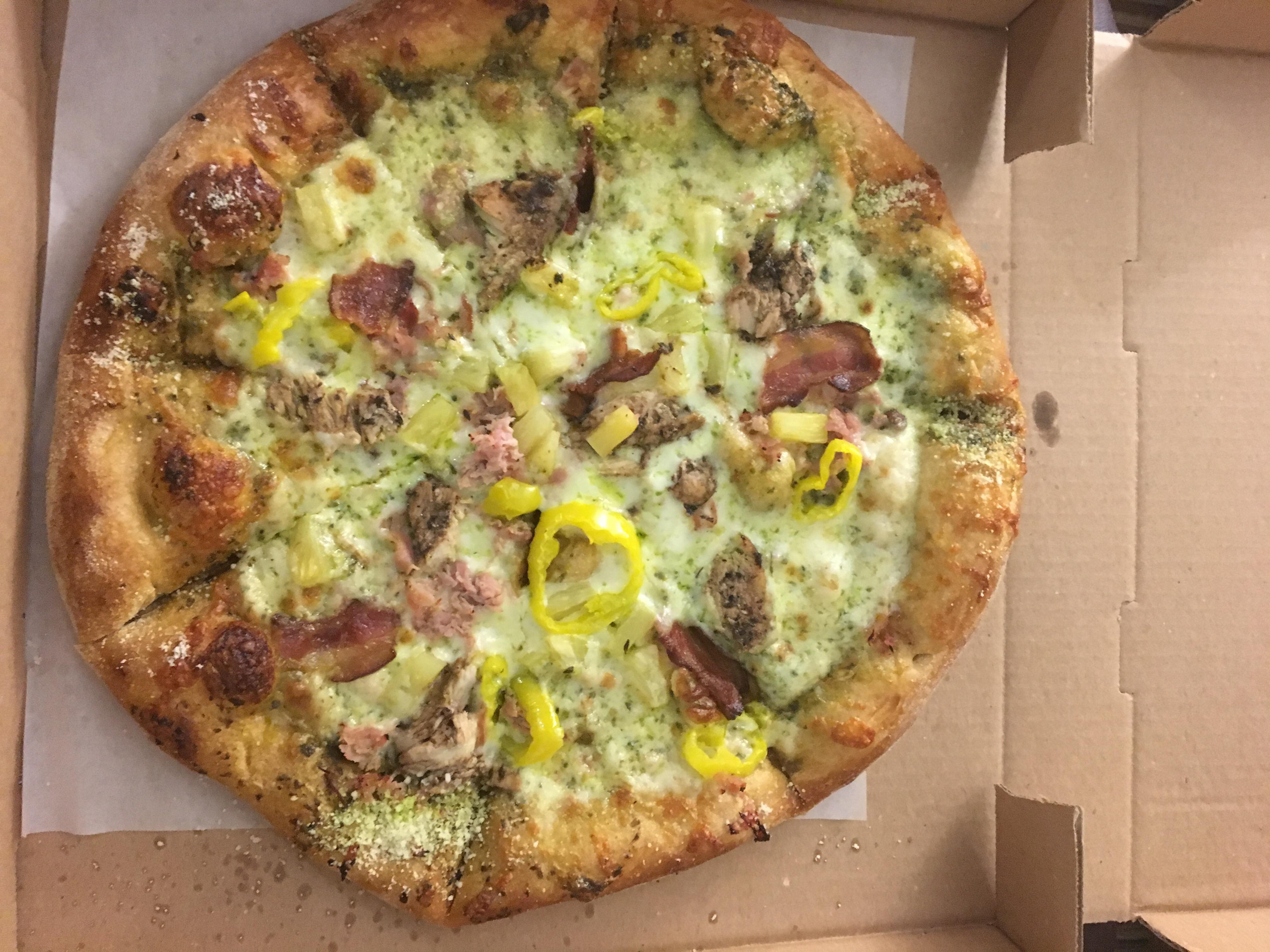 [i ate] Maui Waui pizza with pineapples, bacon, chicken, and peppers