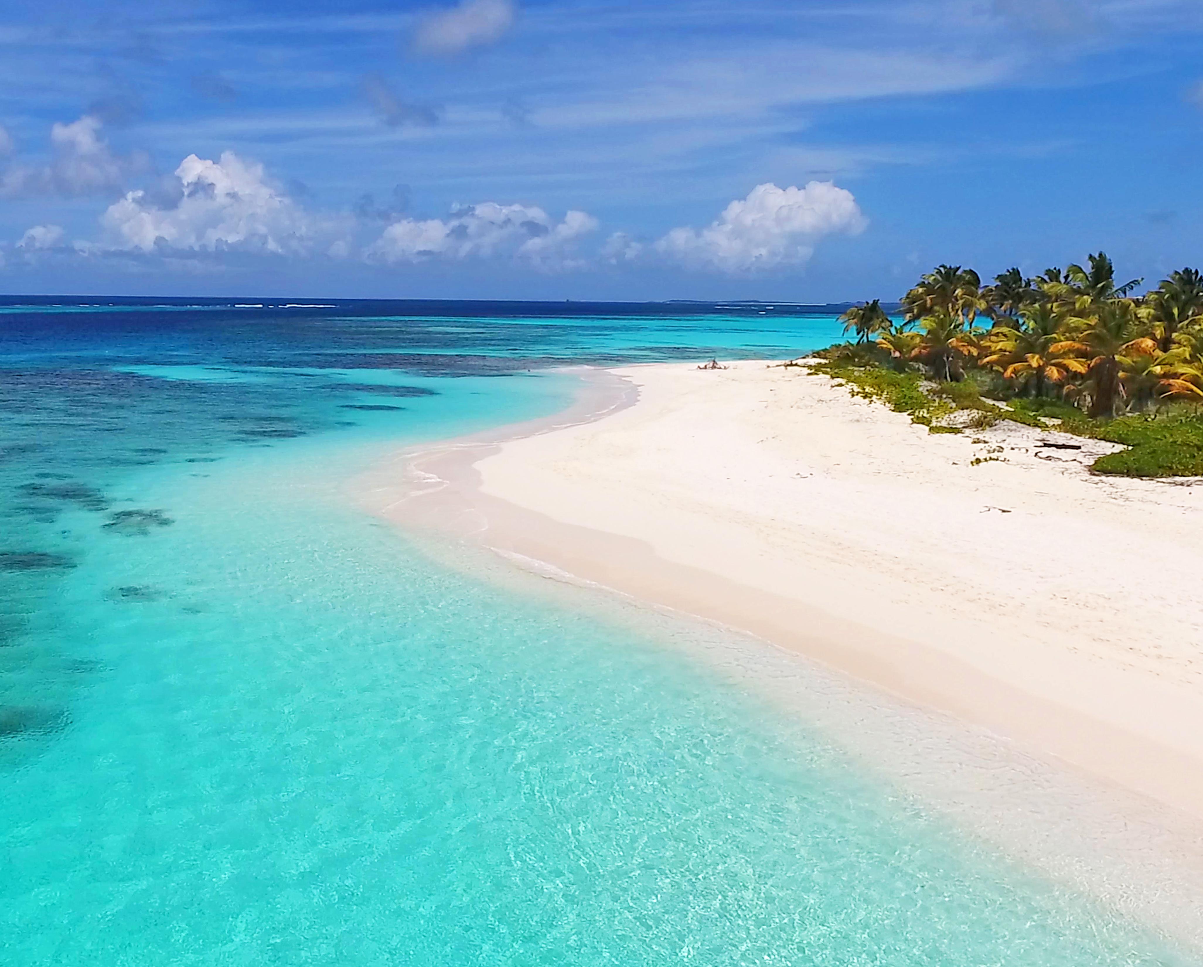 Point of Blue, Shoal Bay, Anguilla [OC] [4106x3301] r/EarthPorn