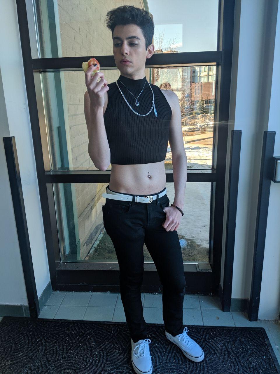 Got my first piercing ever (on my belly) and wore a crop top to show it
