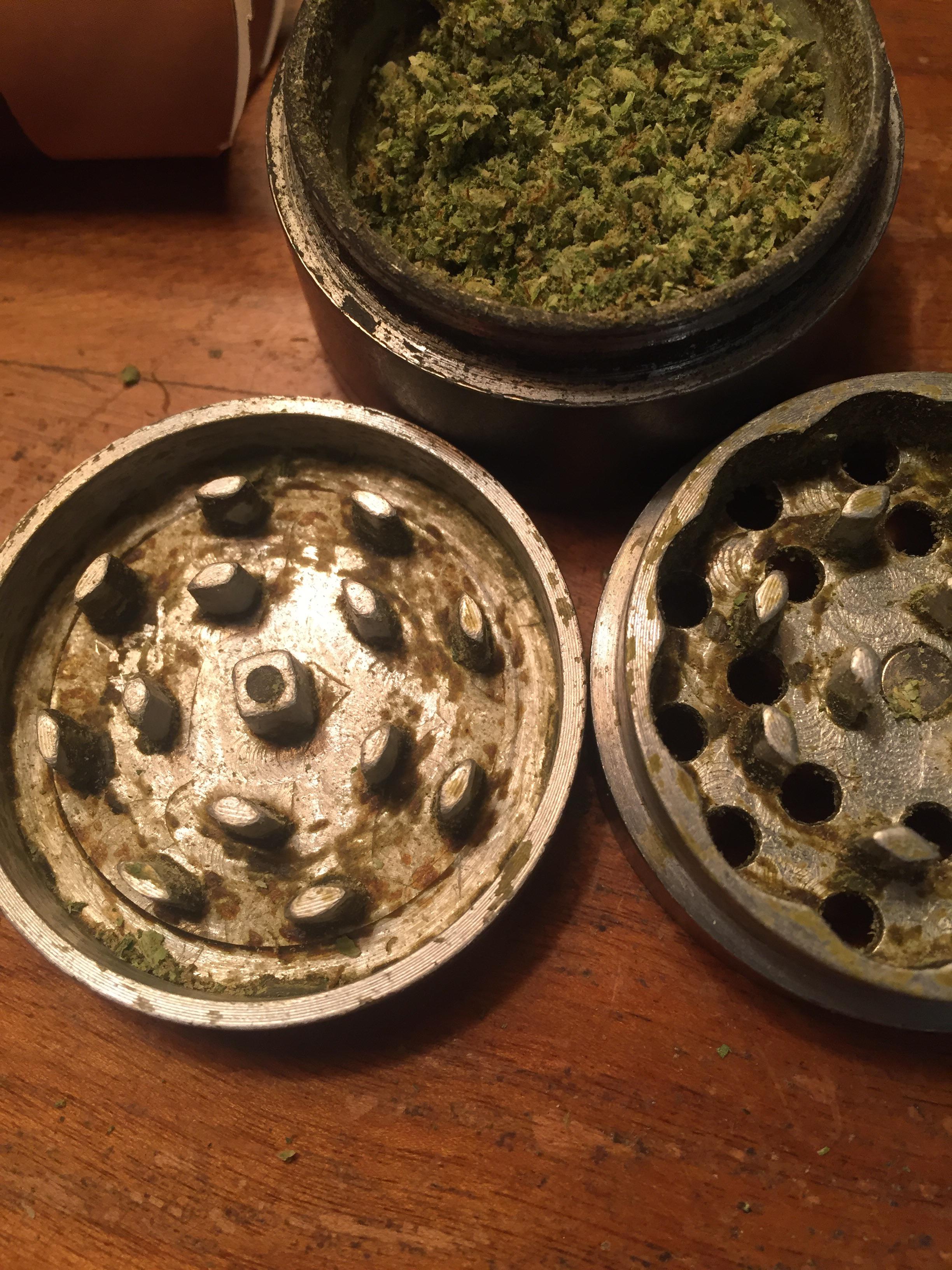 What is this gunk on my grinder? Is it smokeable or what’s the deal