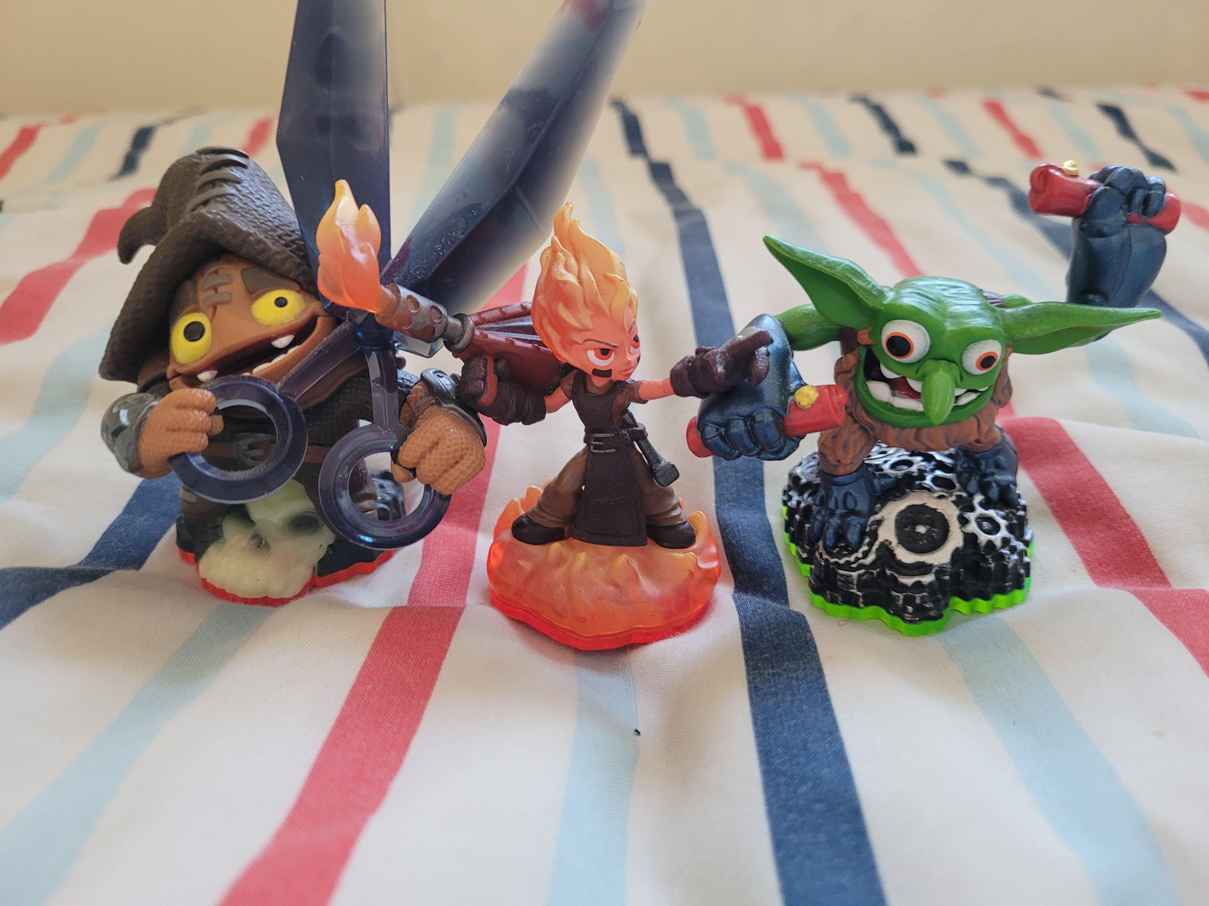 Rope, Lamp Oil, Bombs skylanders