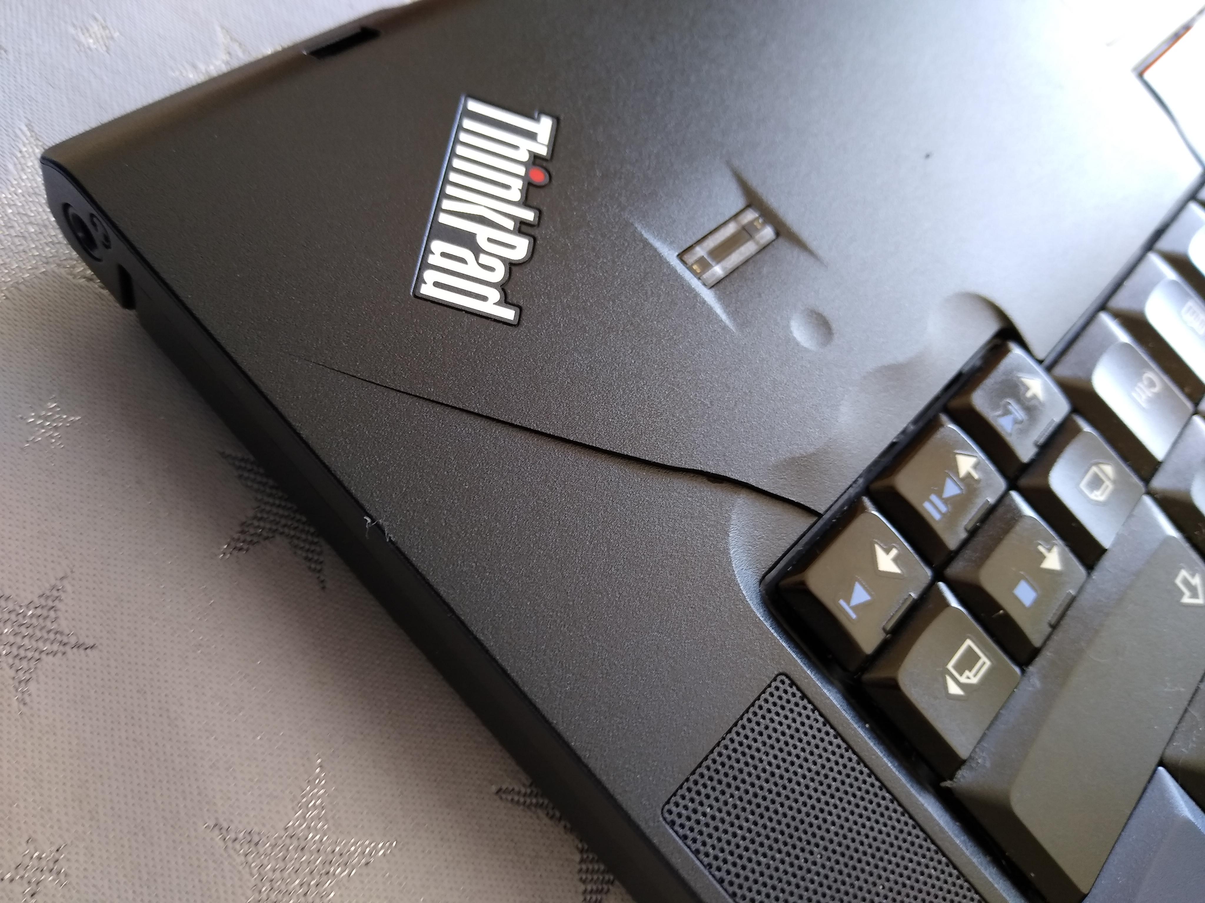 T420 case cracking. Had it 4 years. Case cracked after 3.5 years (in