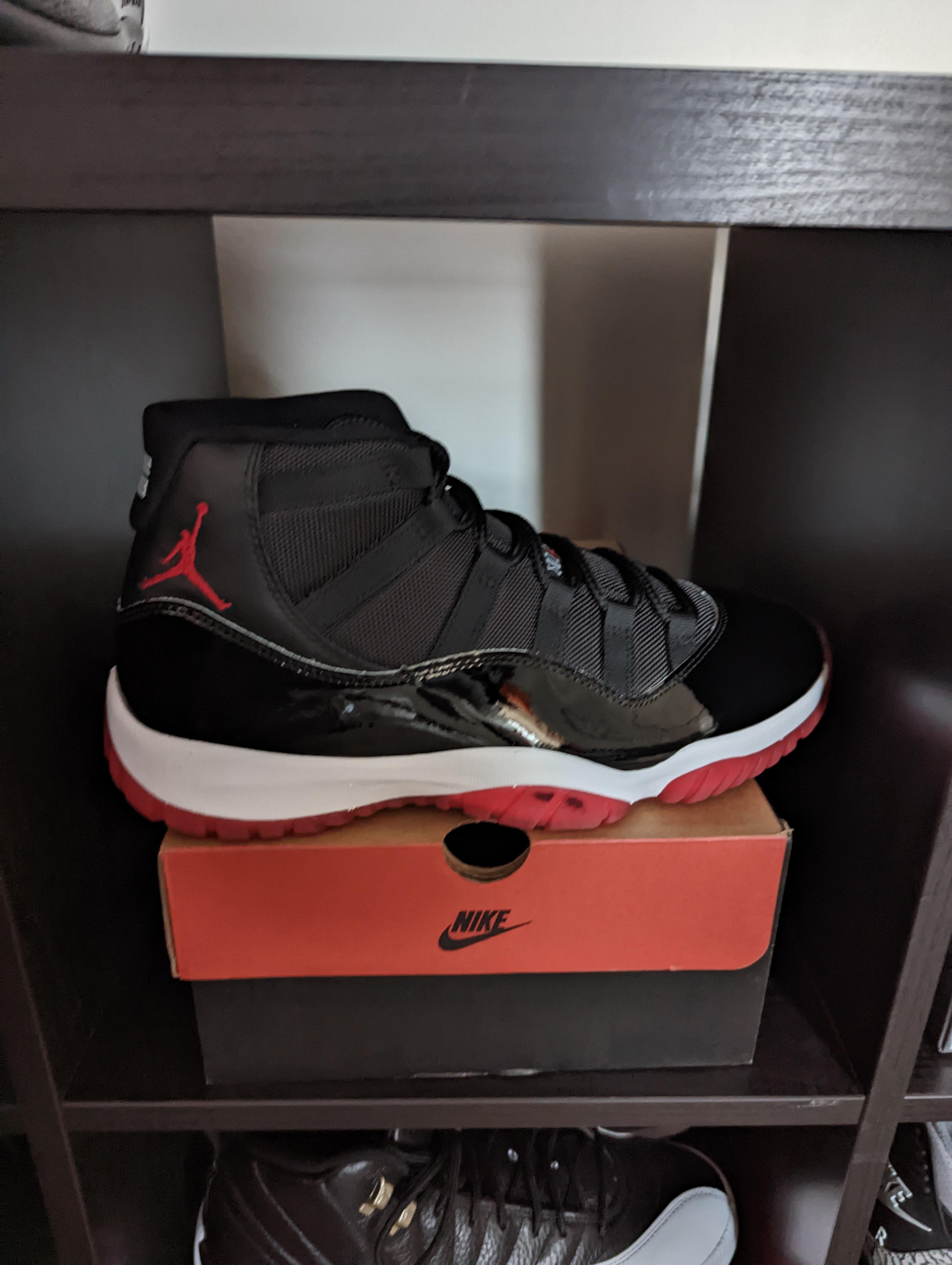 Anyone know how to remove these black marks of the sole. they've been