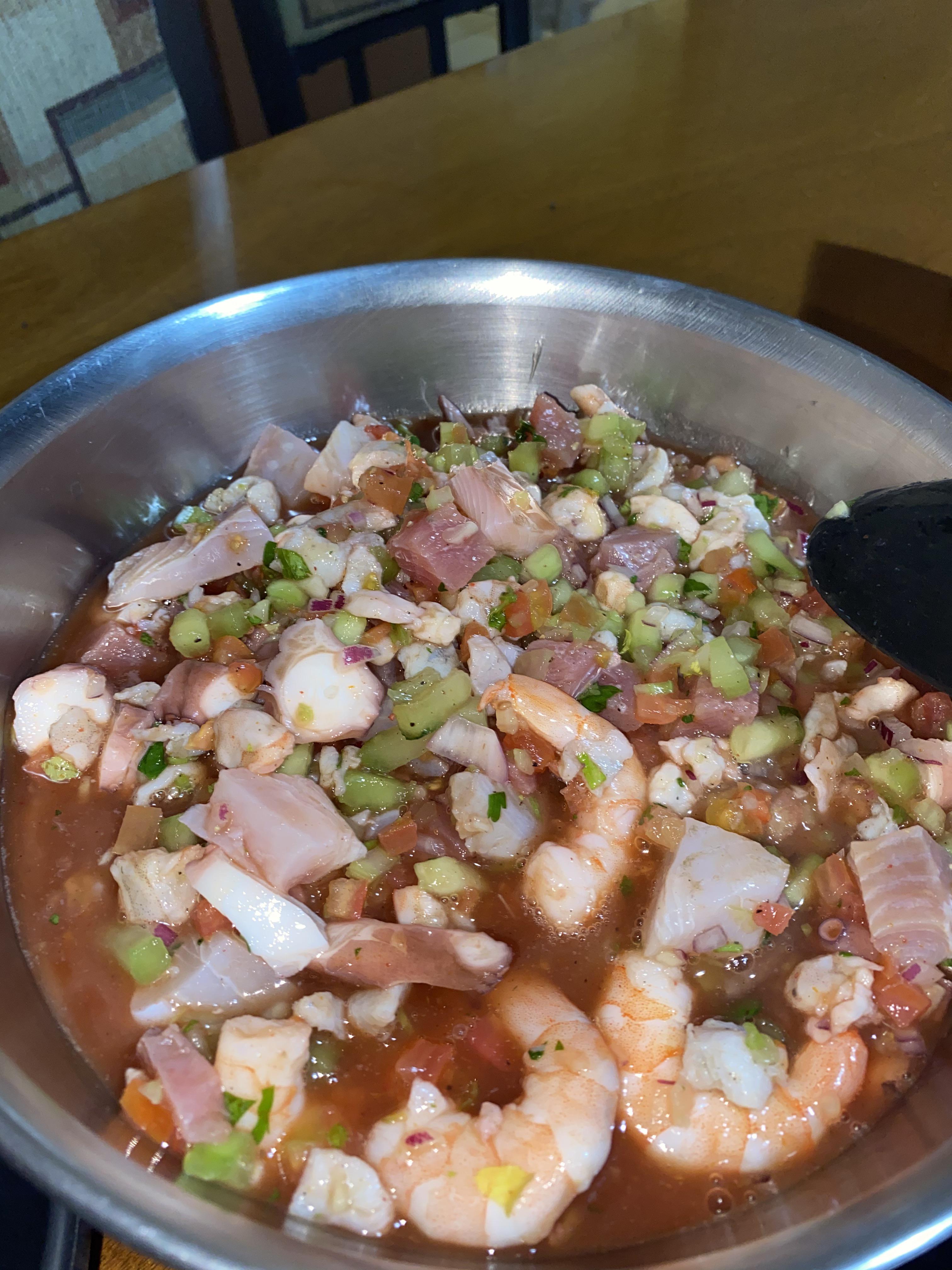 Ceviche made with shrimp, tuna, octopus & fish r/mexicanfood