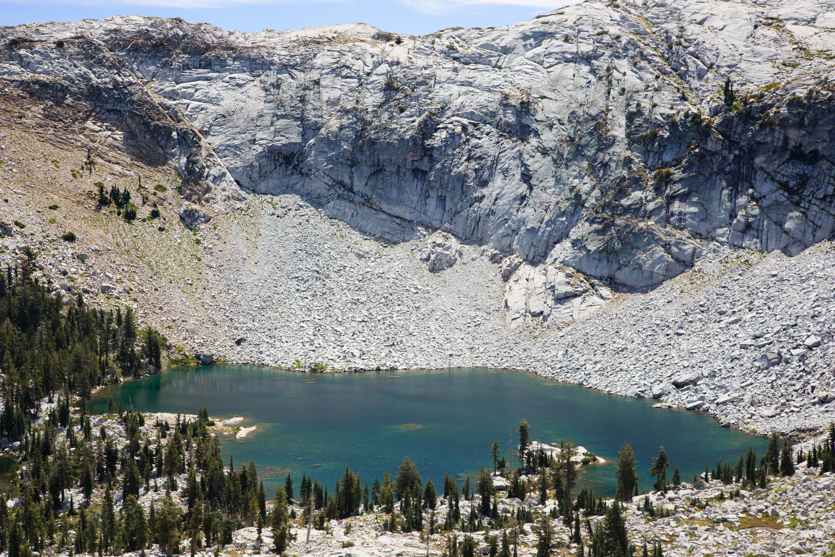 Clyde Lake, Desolation Wilderness, CA, US r/backpacking